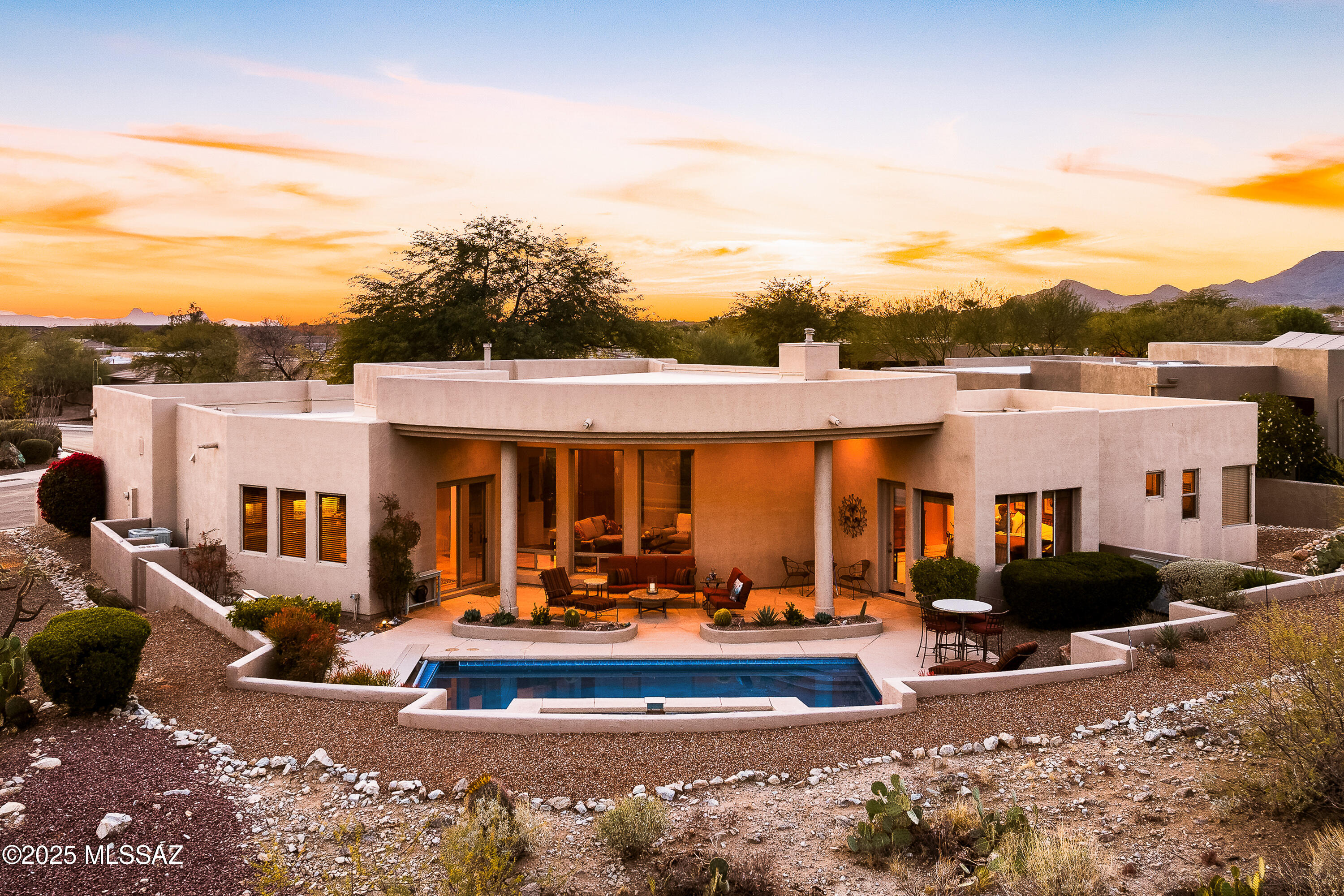 588 W Quiet Springs Drive