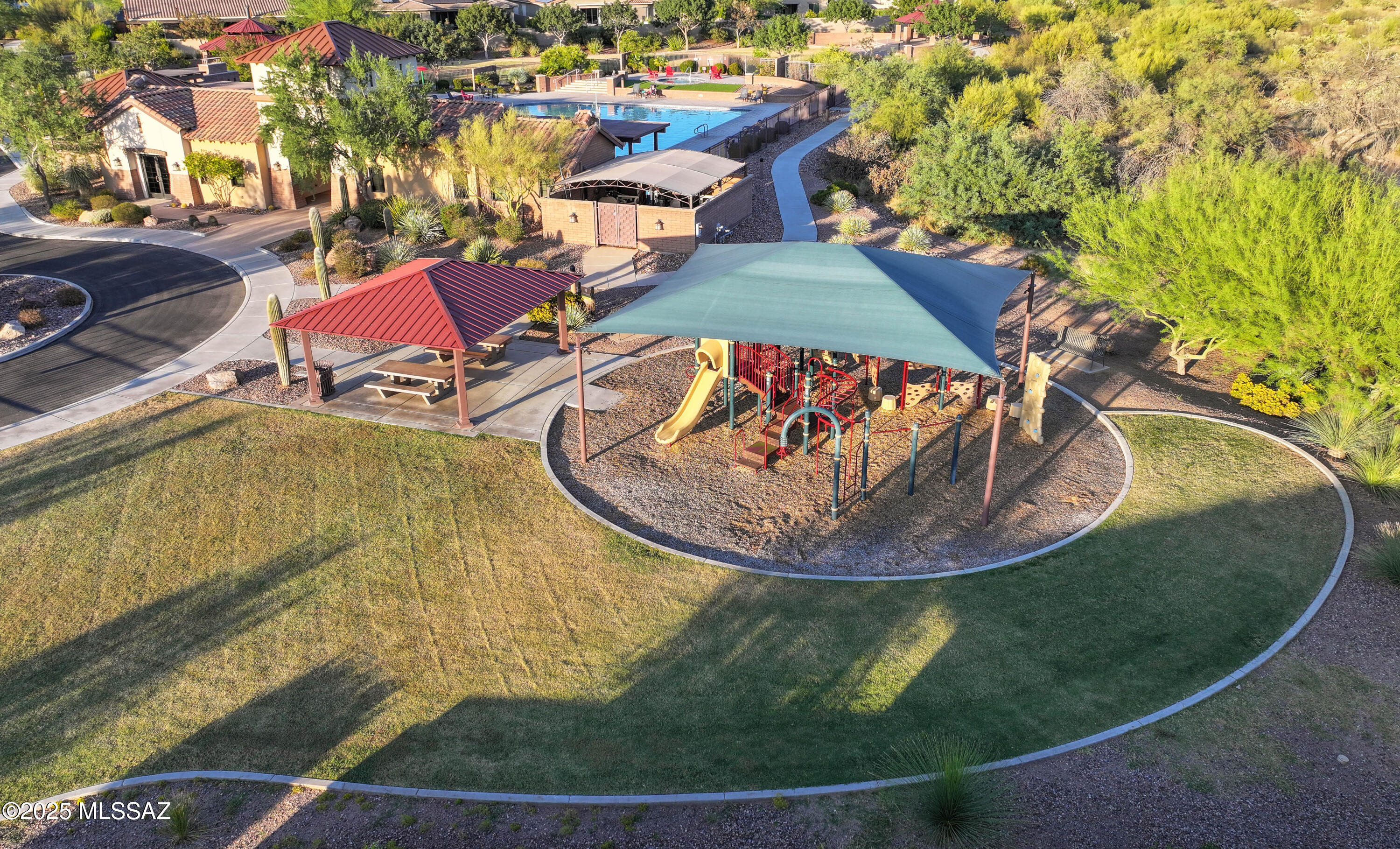 13446 N Flaxleaf Place