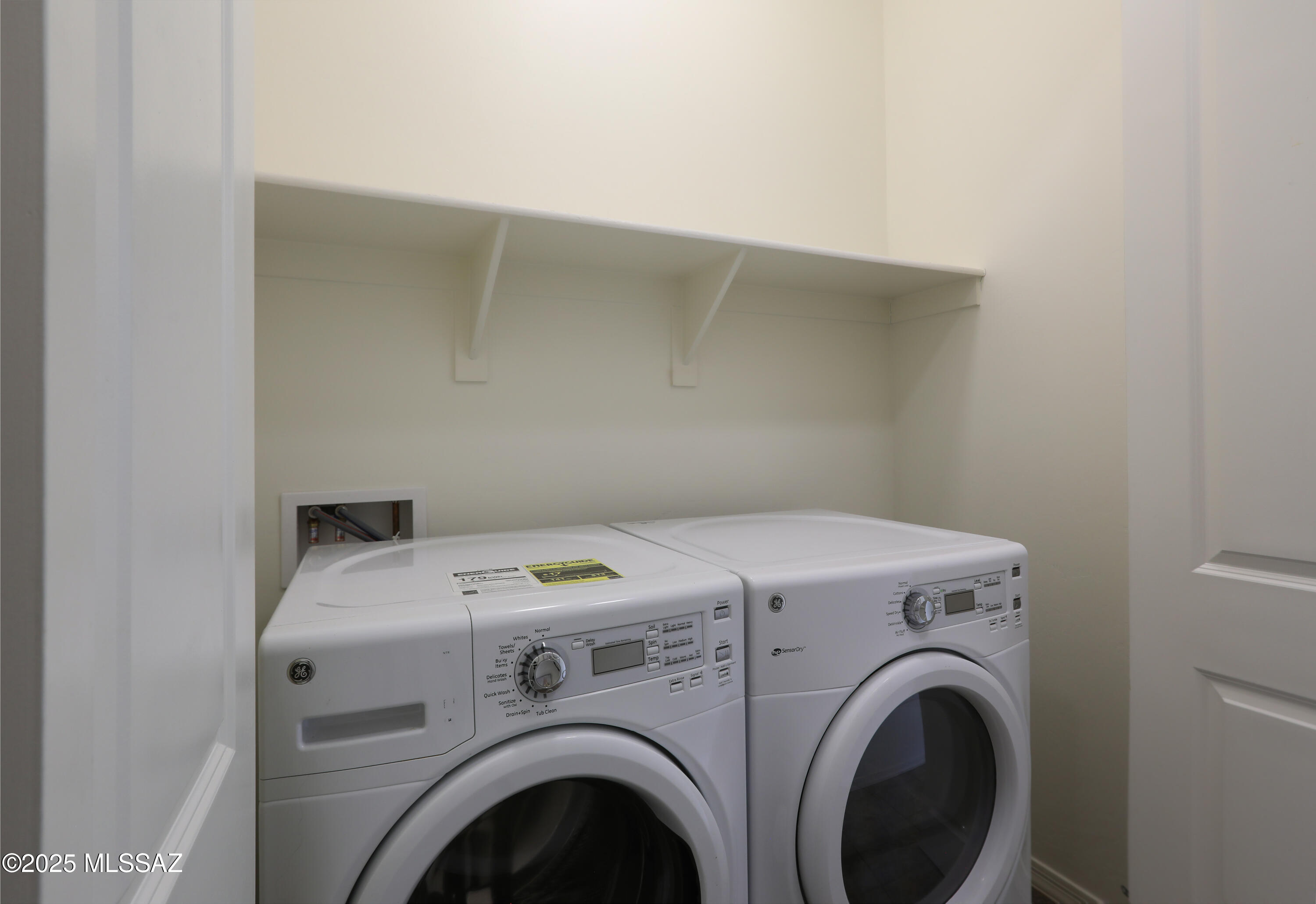 13446 N Flaxleaf Place