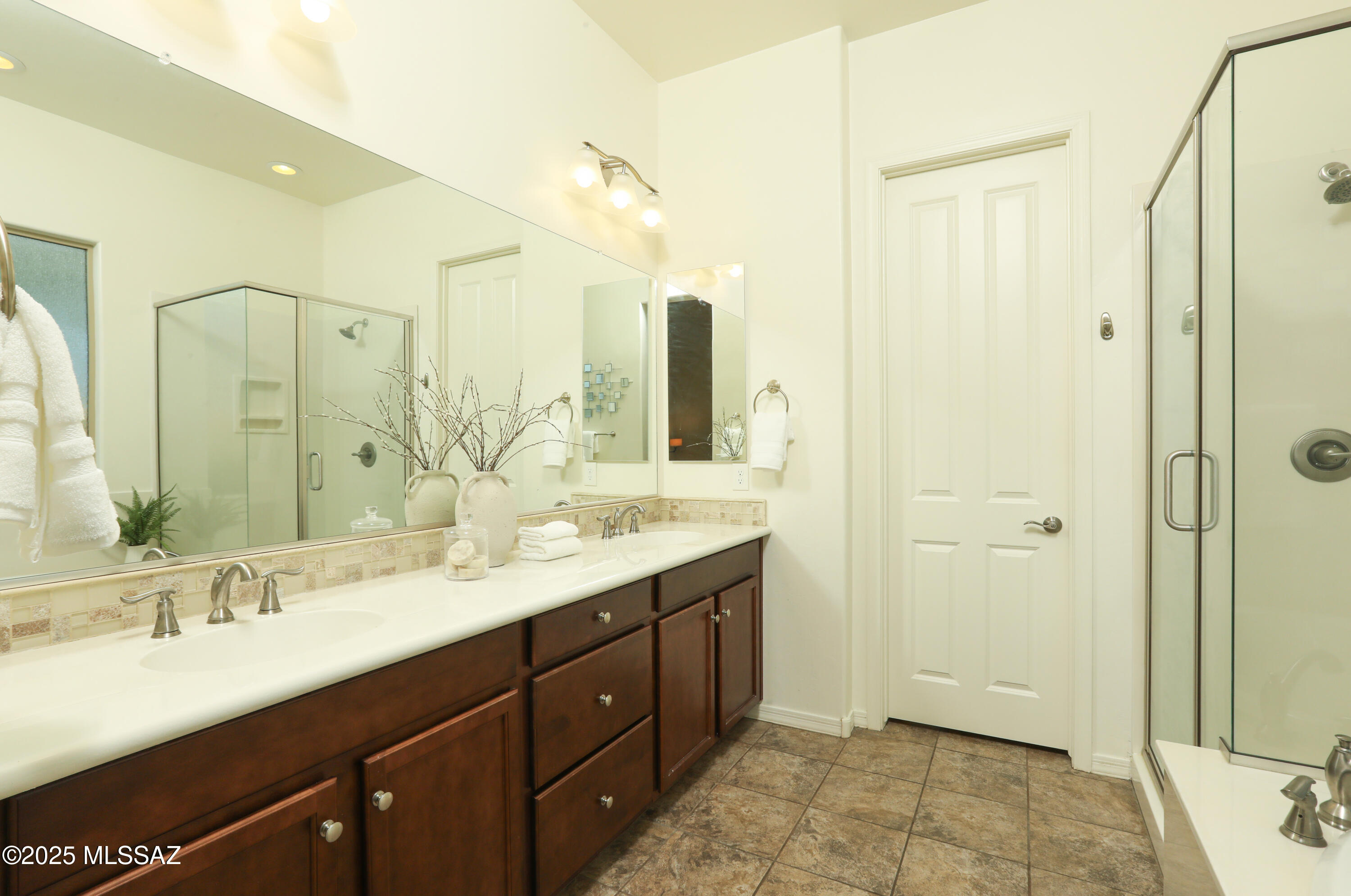 13446 N Flaxleaf Place