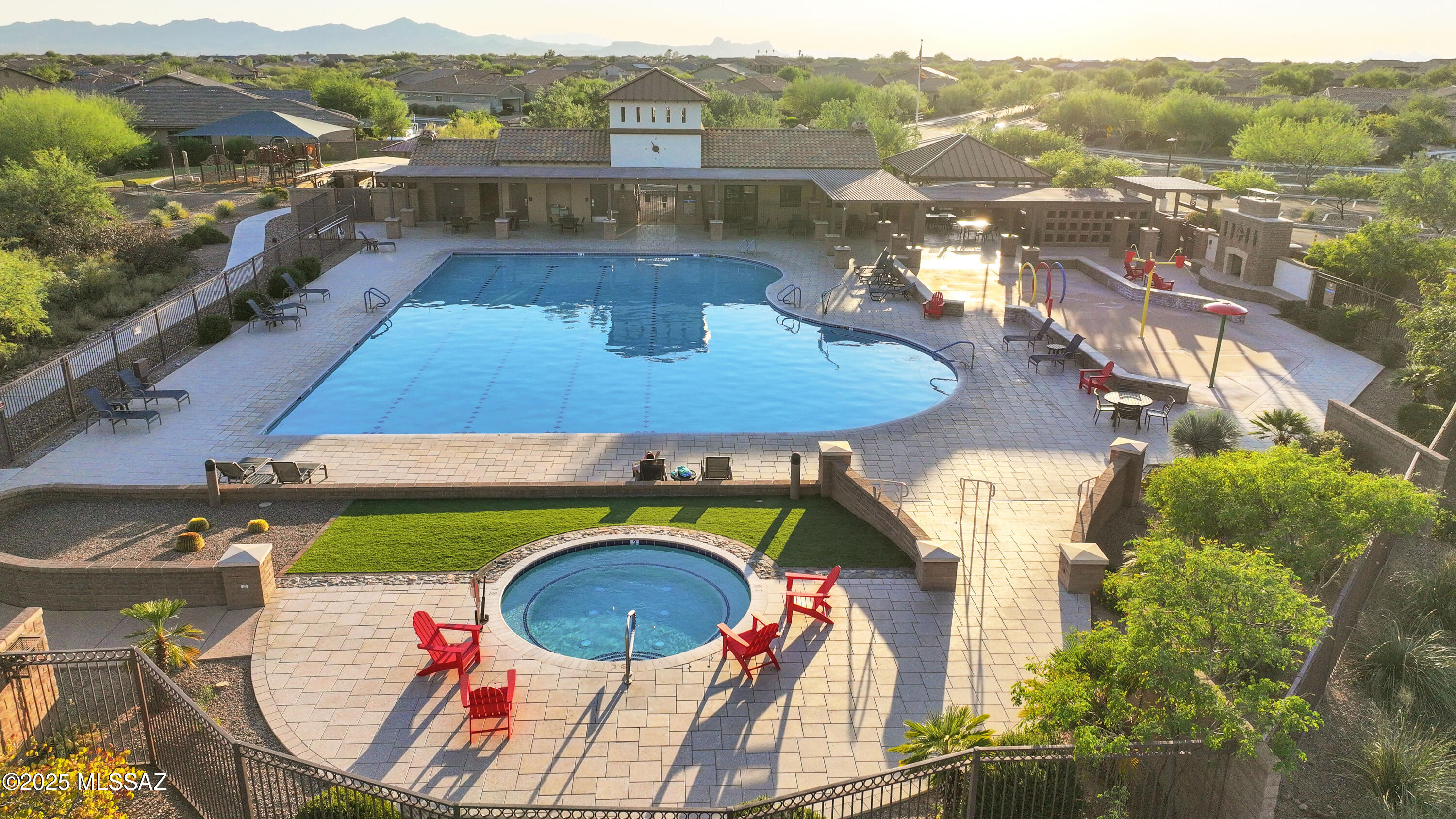 13446 N Flaxleaf Place