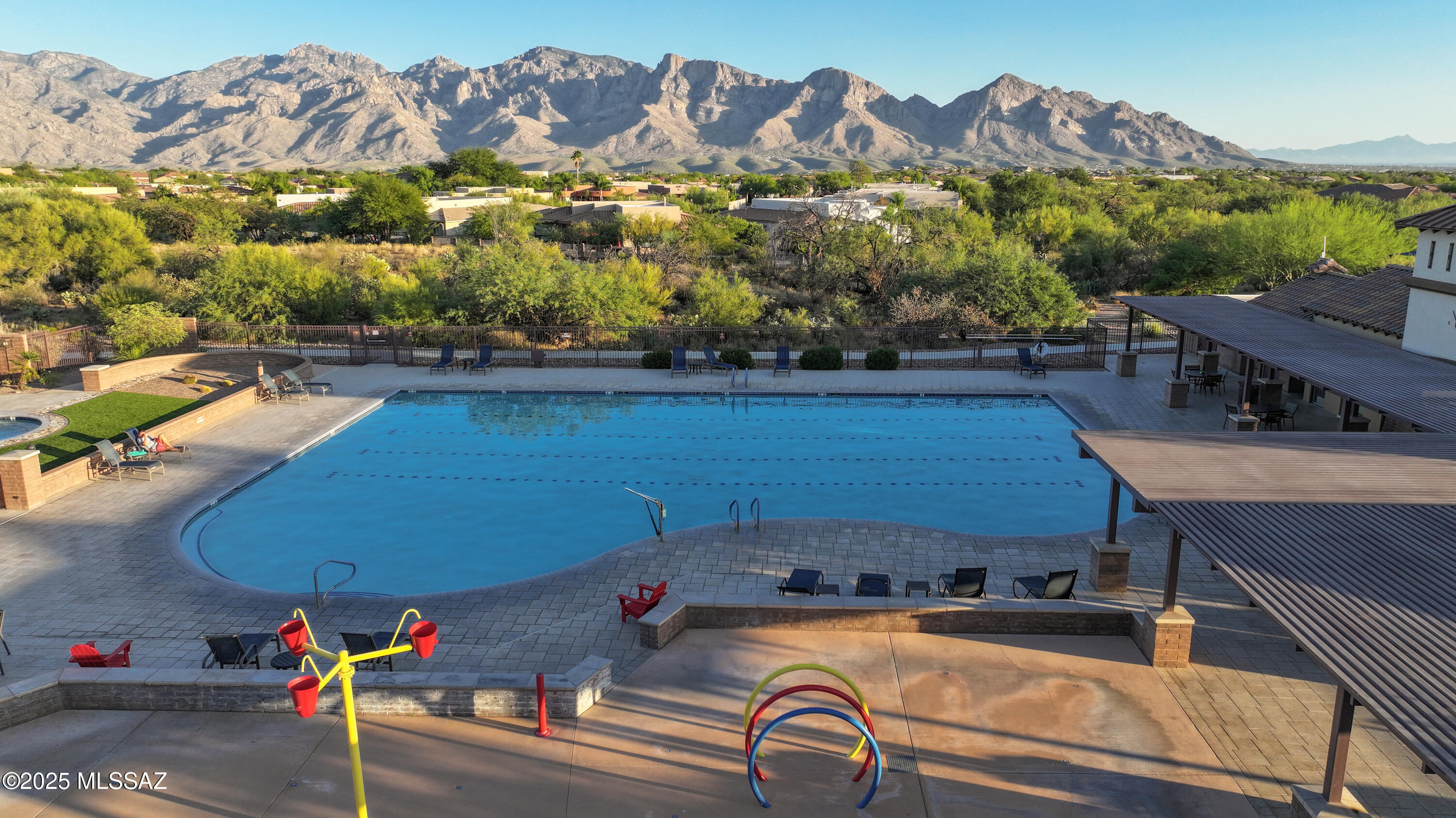 13446 N Flaxleaf Place