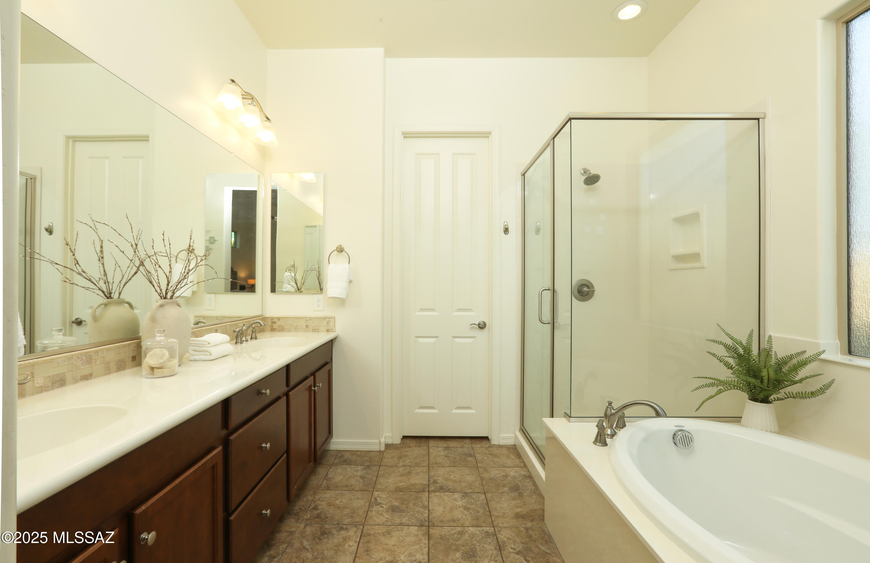 13446 N Flaxleaf Place