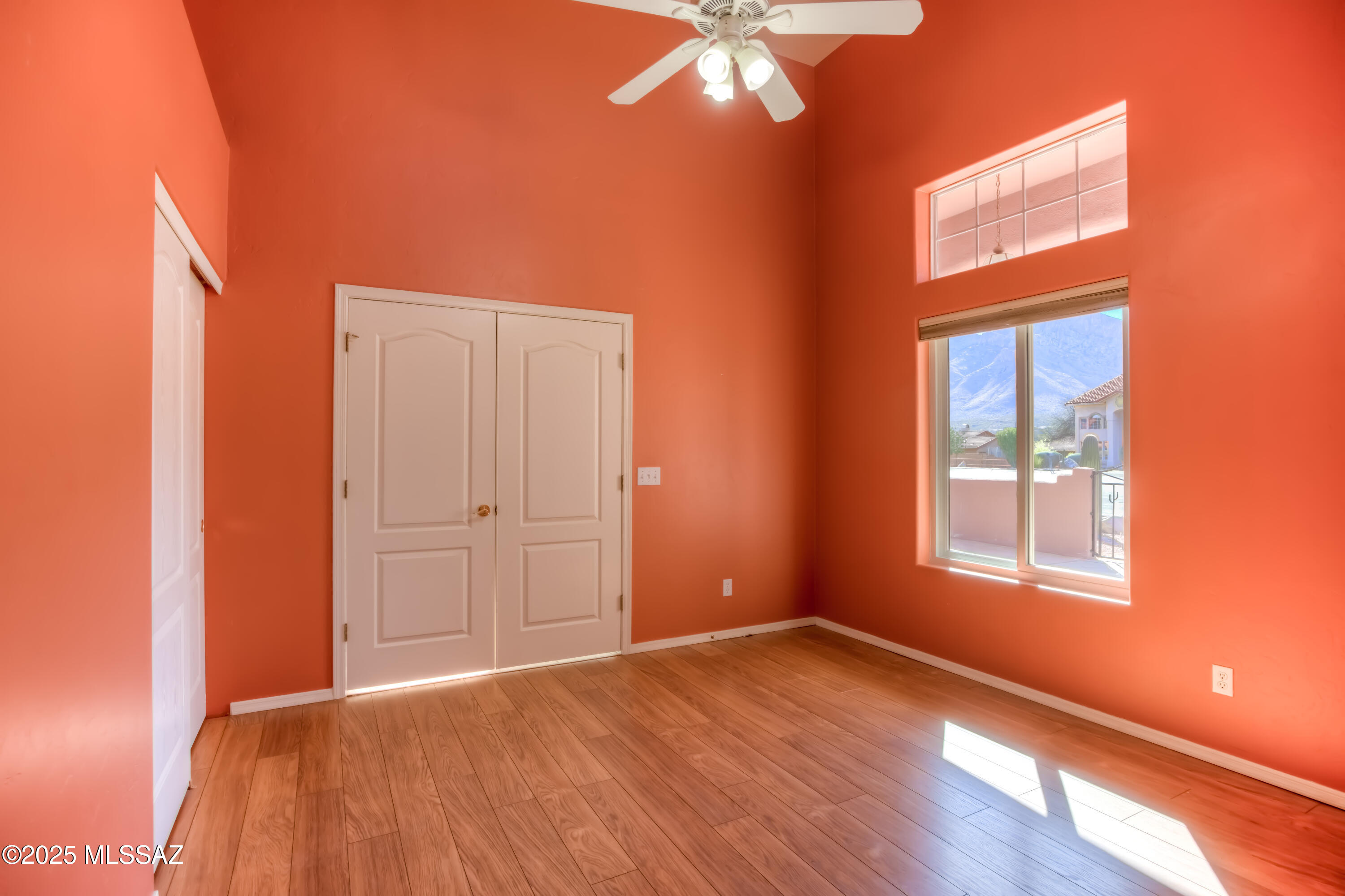 385 E Streams Edge Place