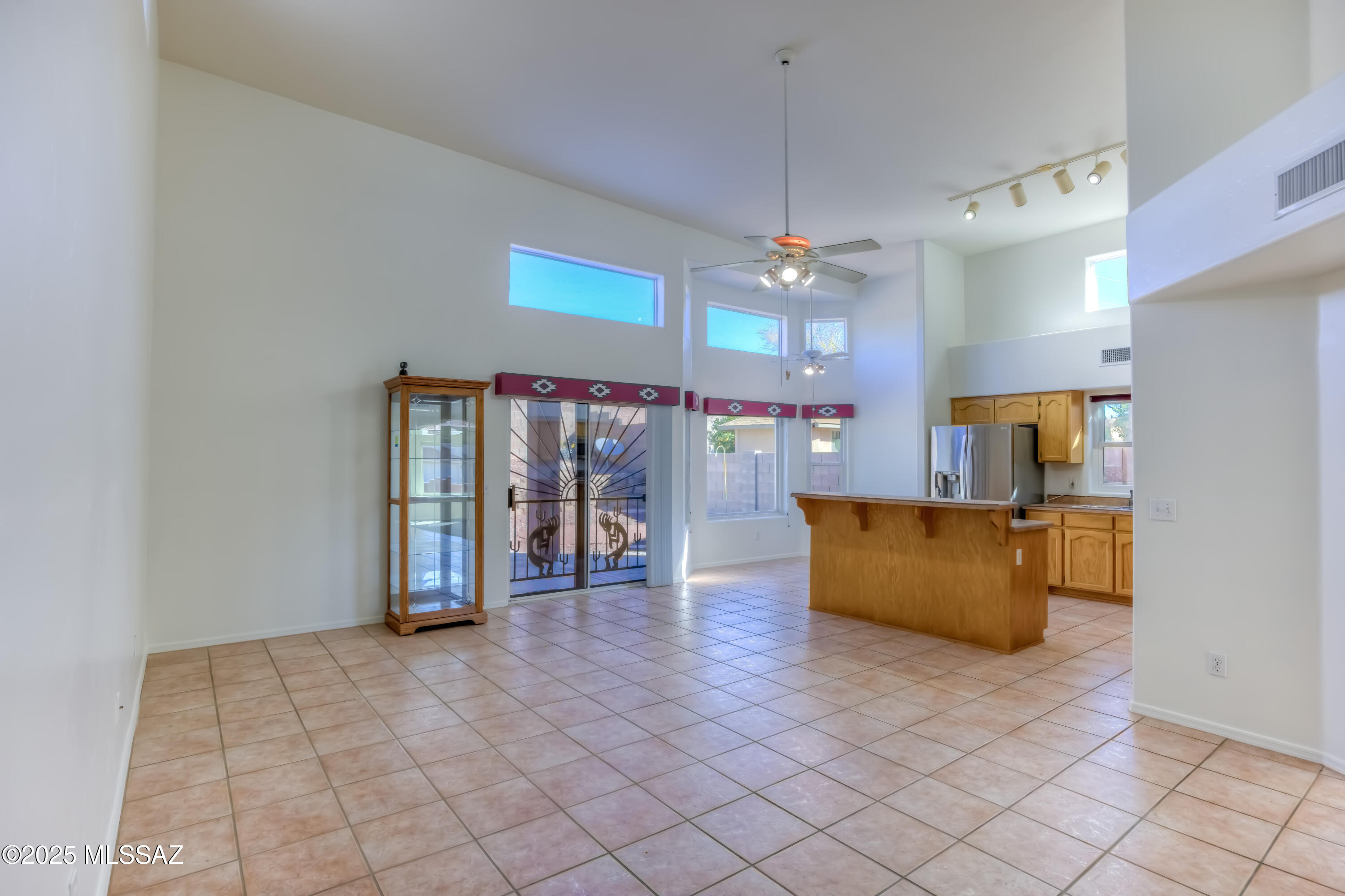 385 E Streams Edge Place