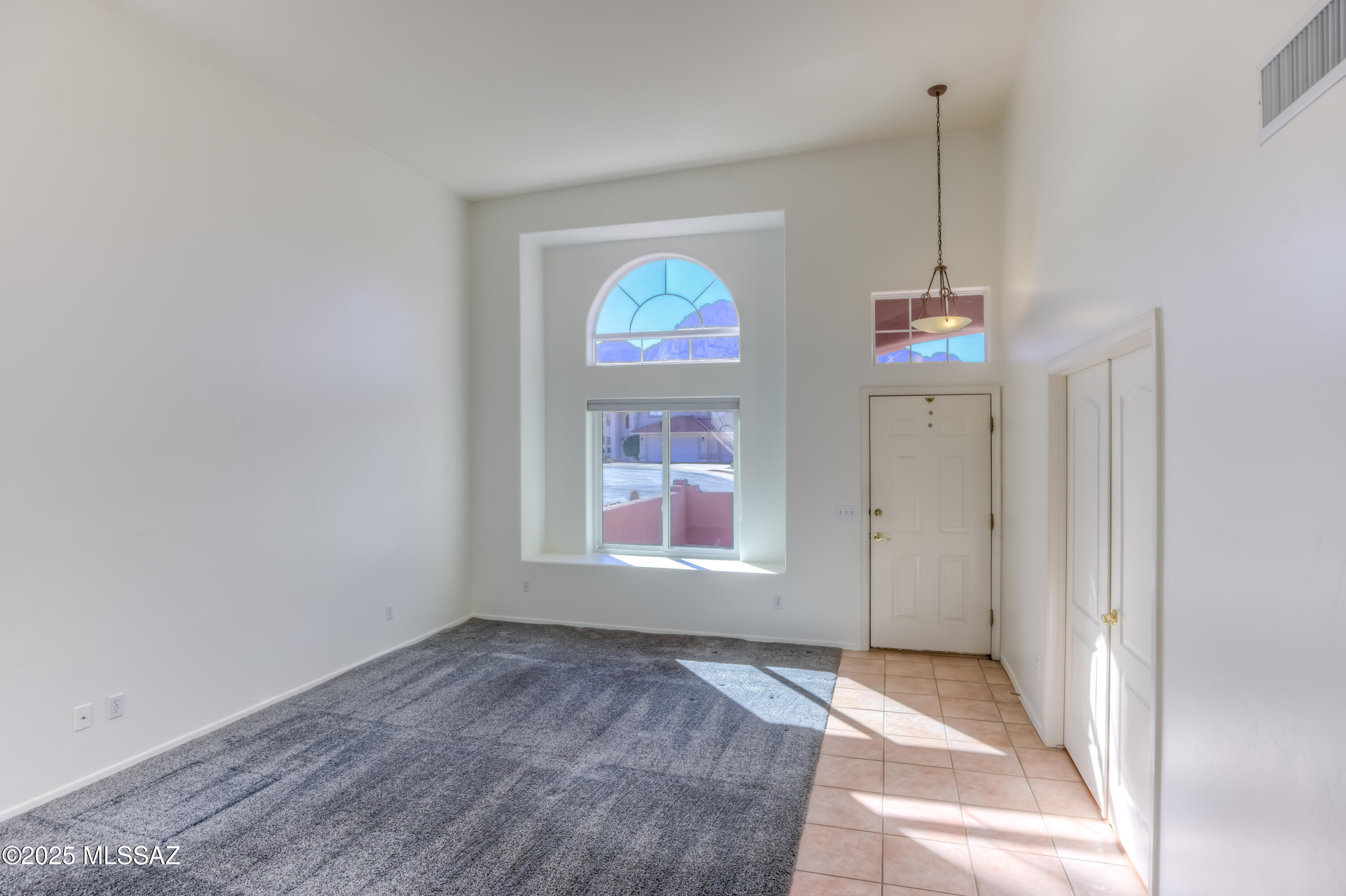 385 E Streams Edge Place