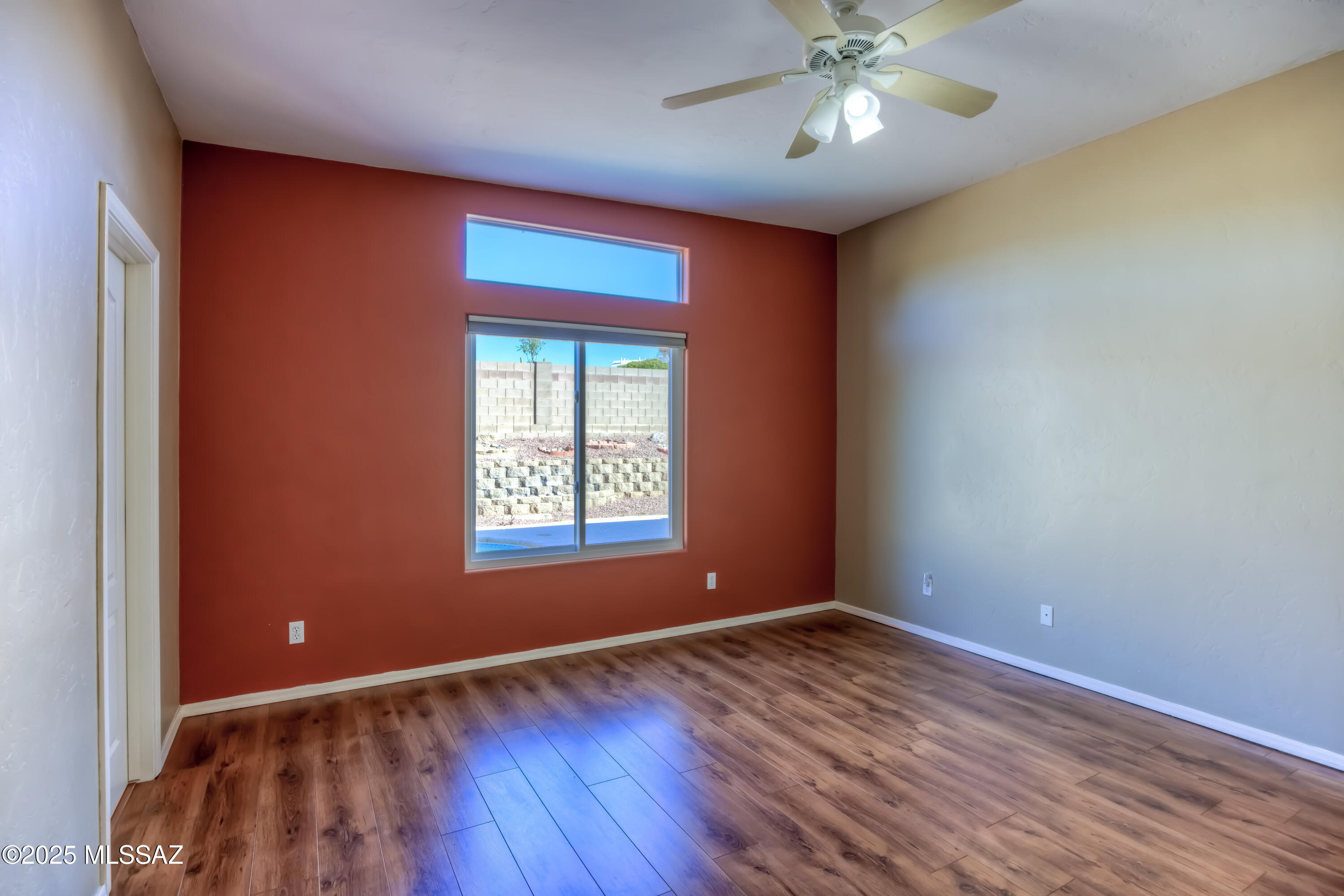 385 E Streams Edge Place