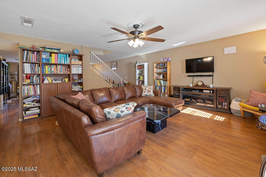 3969 W Pine Creek Way