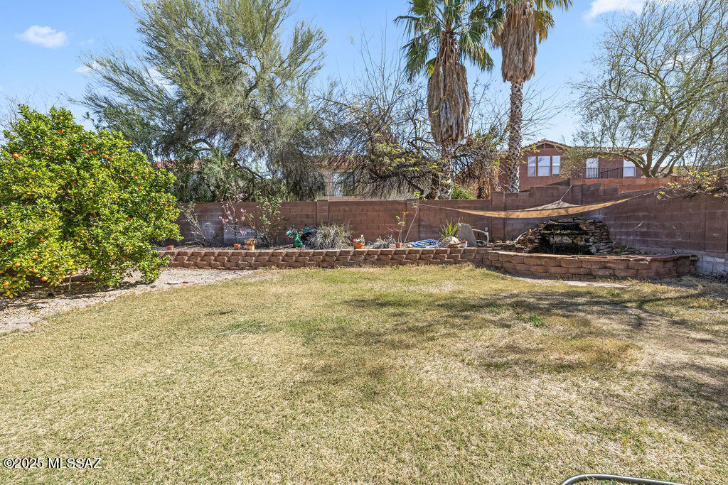 3969 W Pine Creek Way