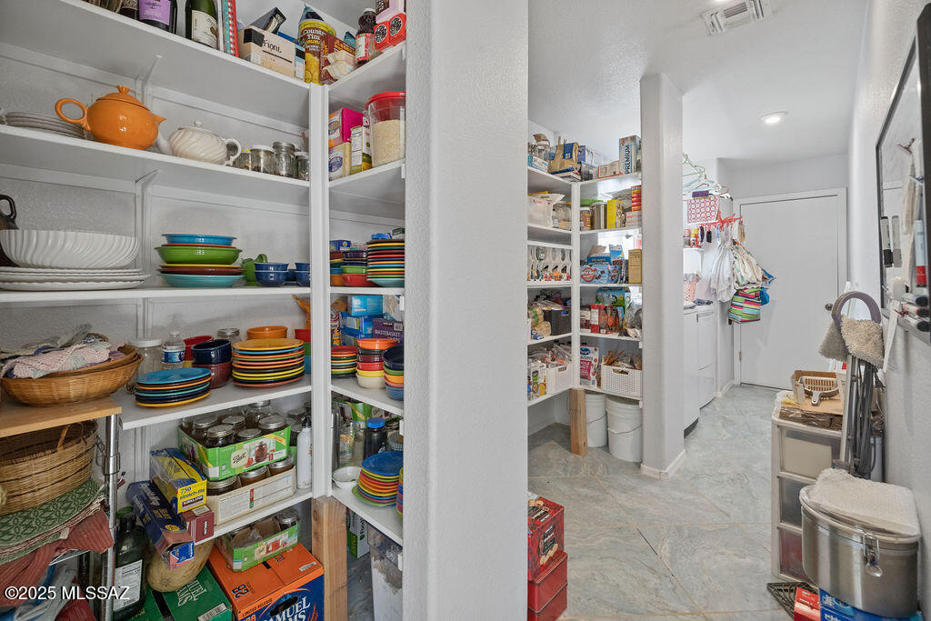 3969 W Pine Creek Way