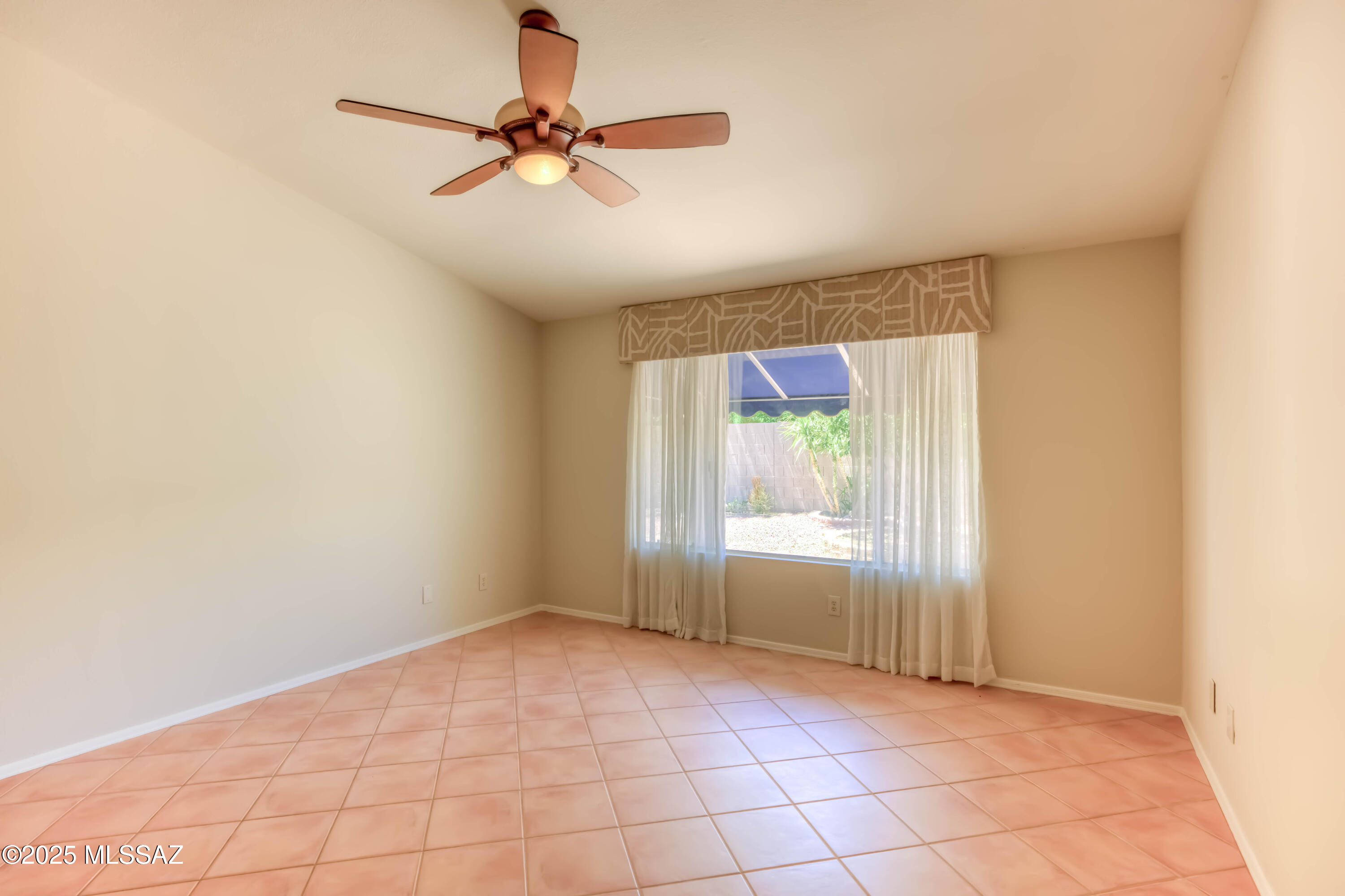 38190 S Mountain Site Drive