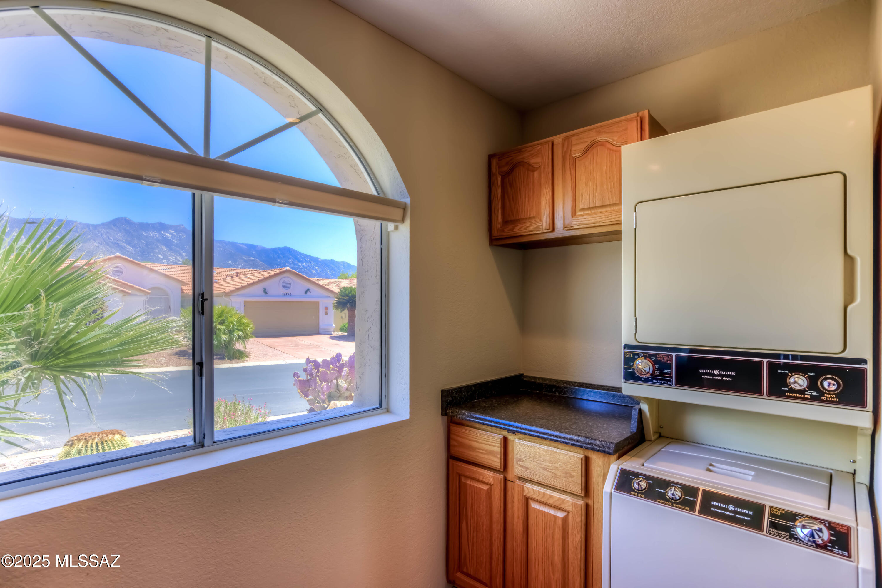 38190 S Mountain Site Drive