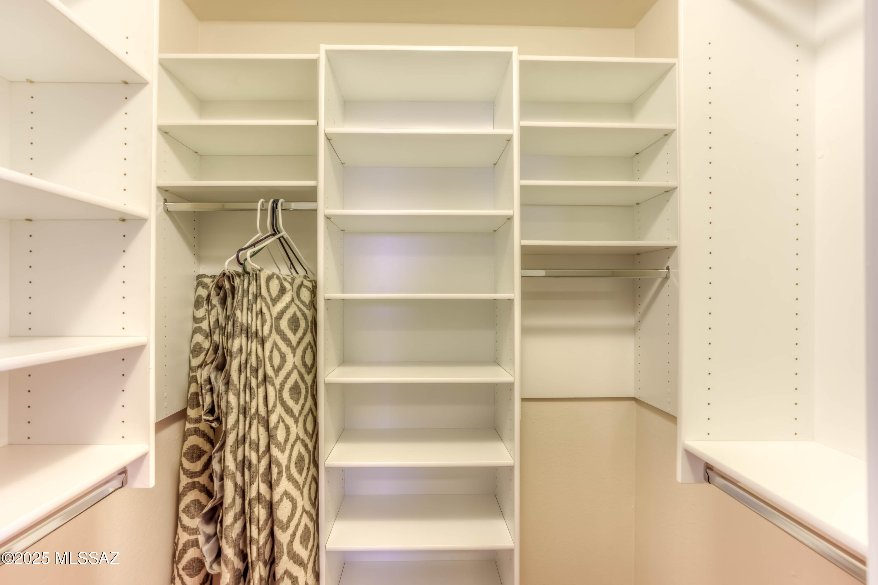 38190 S Mountain Site Drive