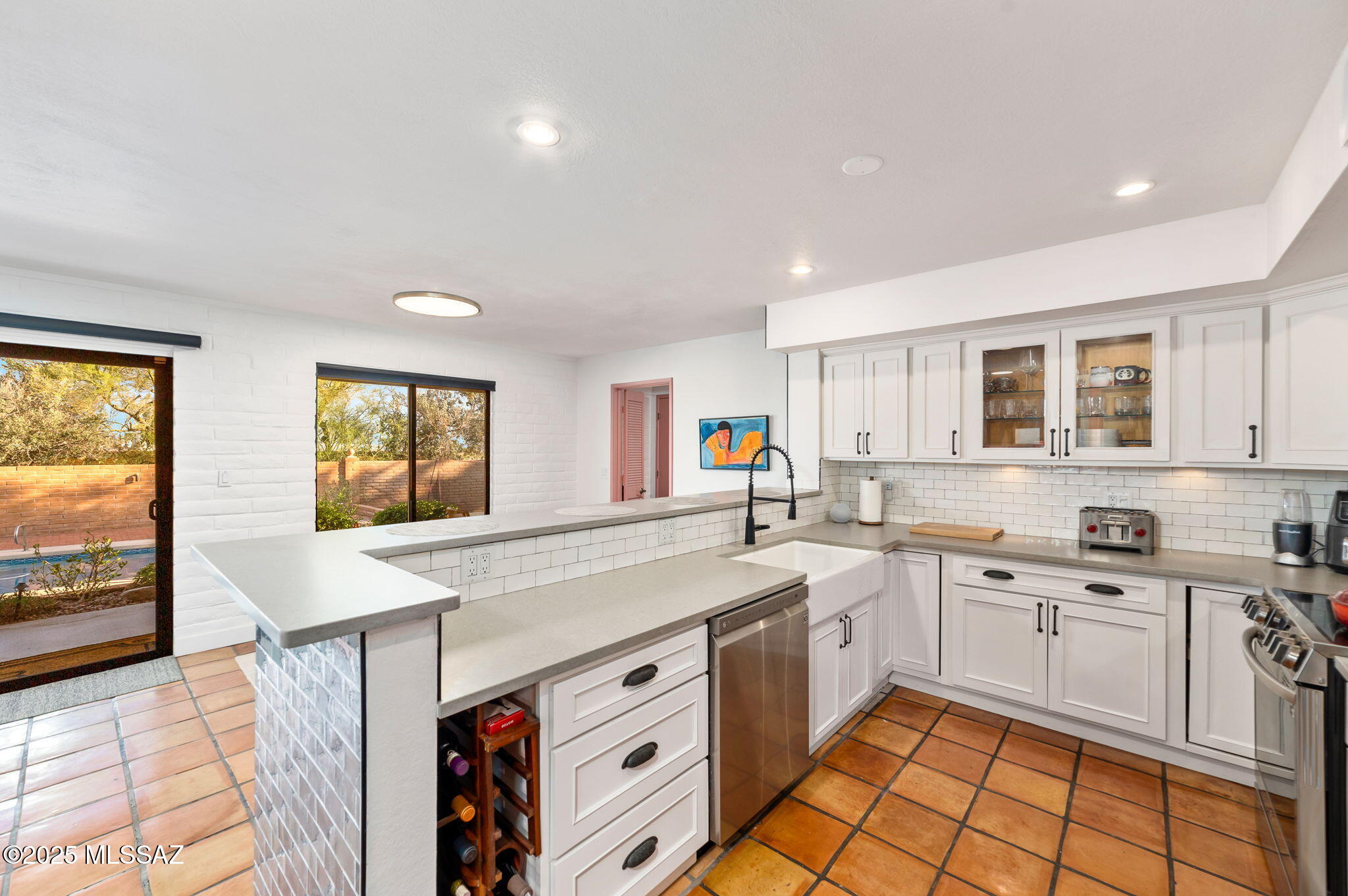 3920 E Alvernon Circle