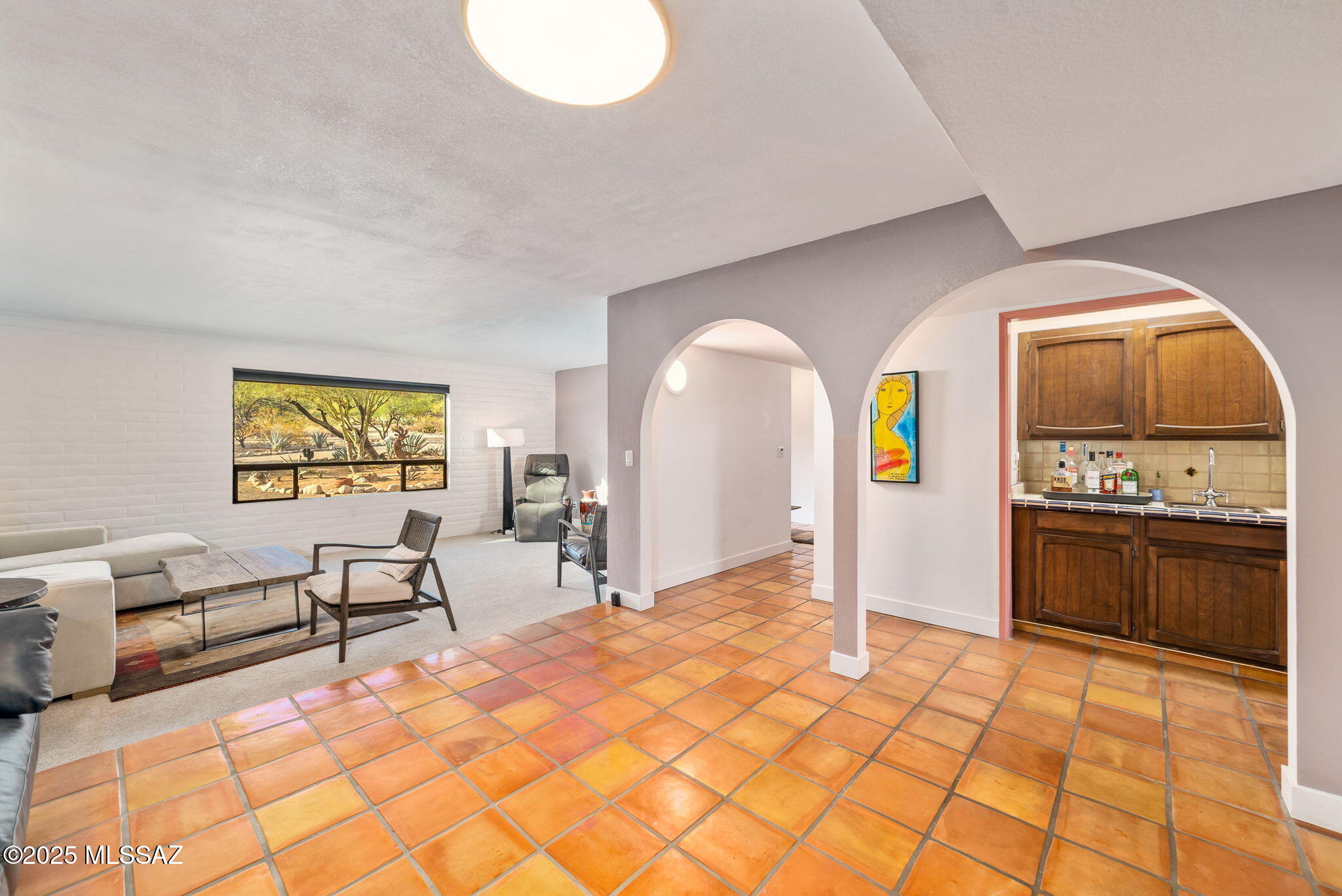 3920 E Alvernon Circle