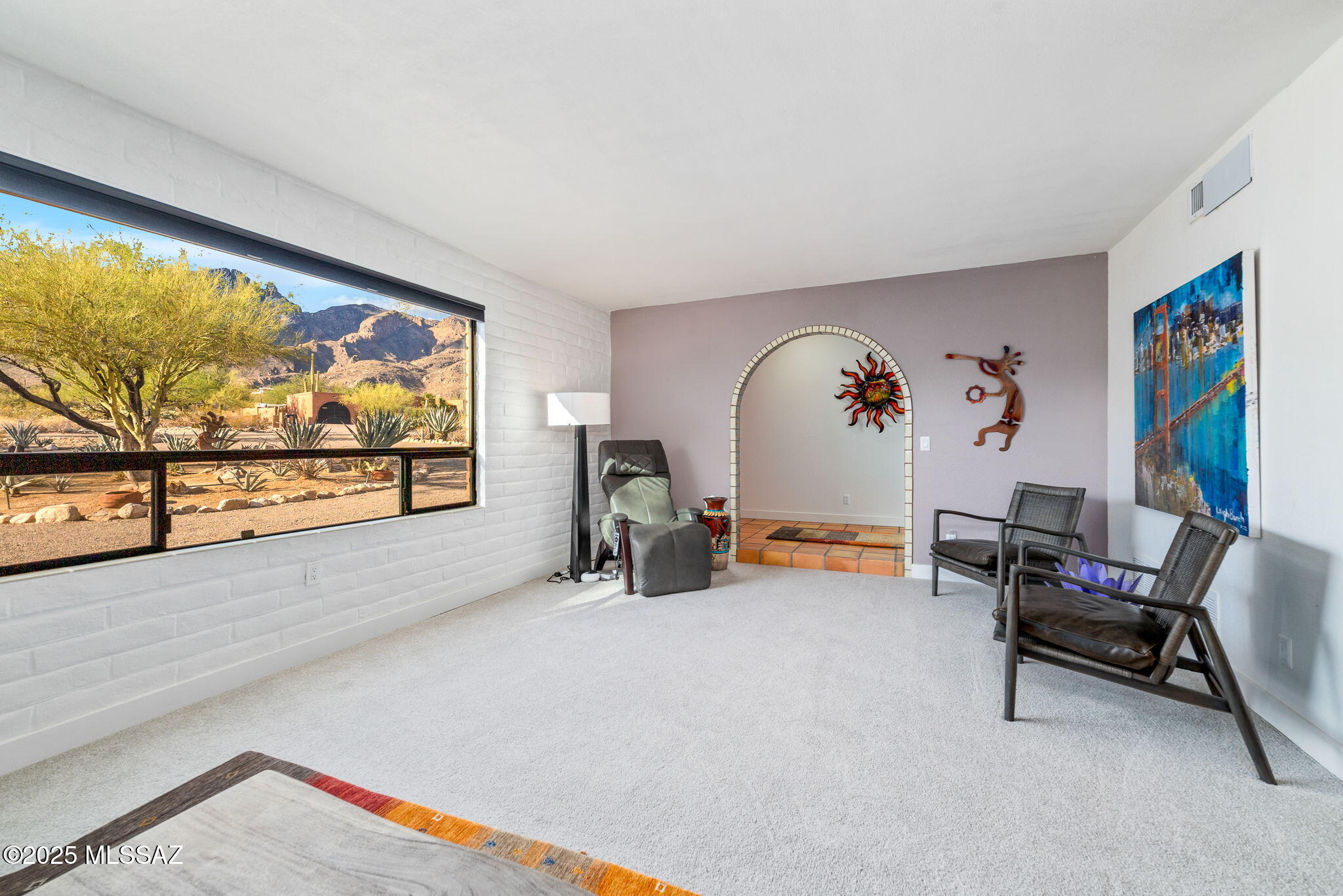 3920 E Alvernon Circle