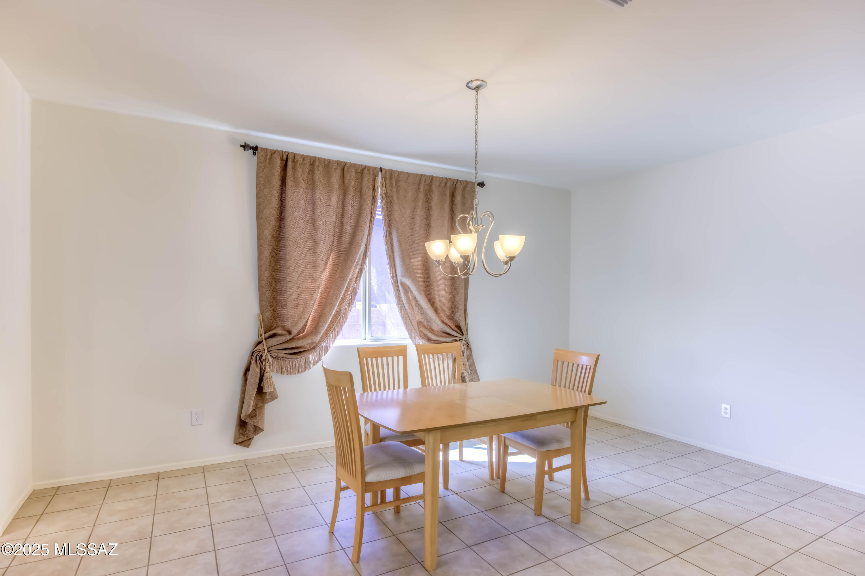 8348 N Mountain Stone Pine Way