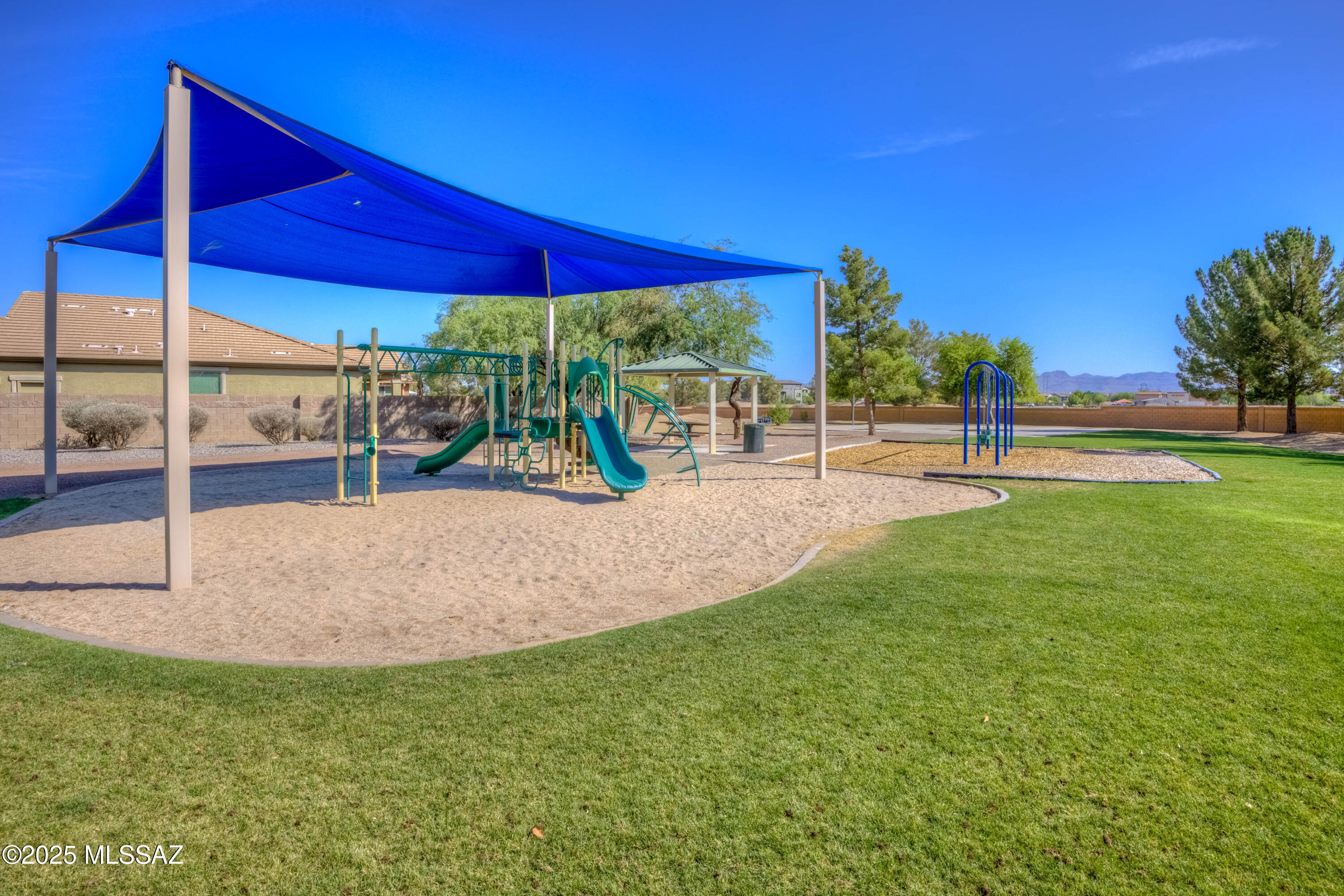 8348 N Mountain Stone Pine Way