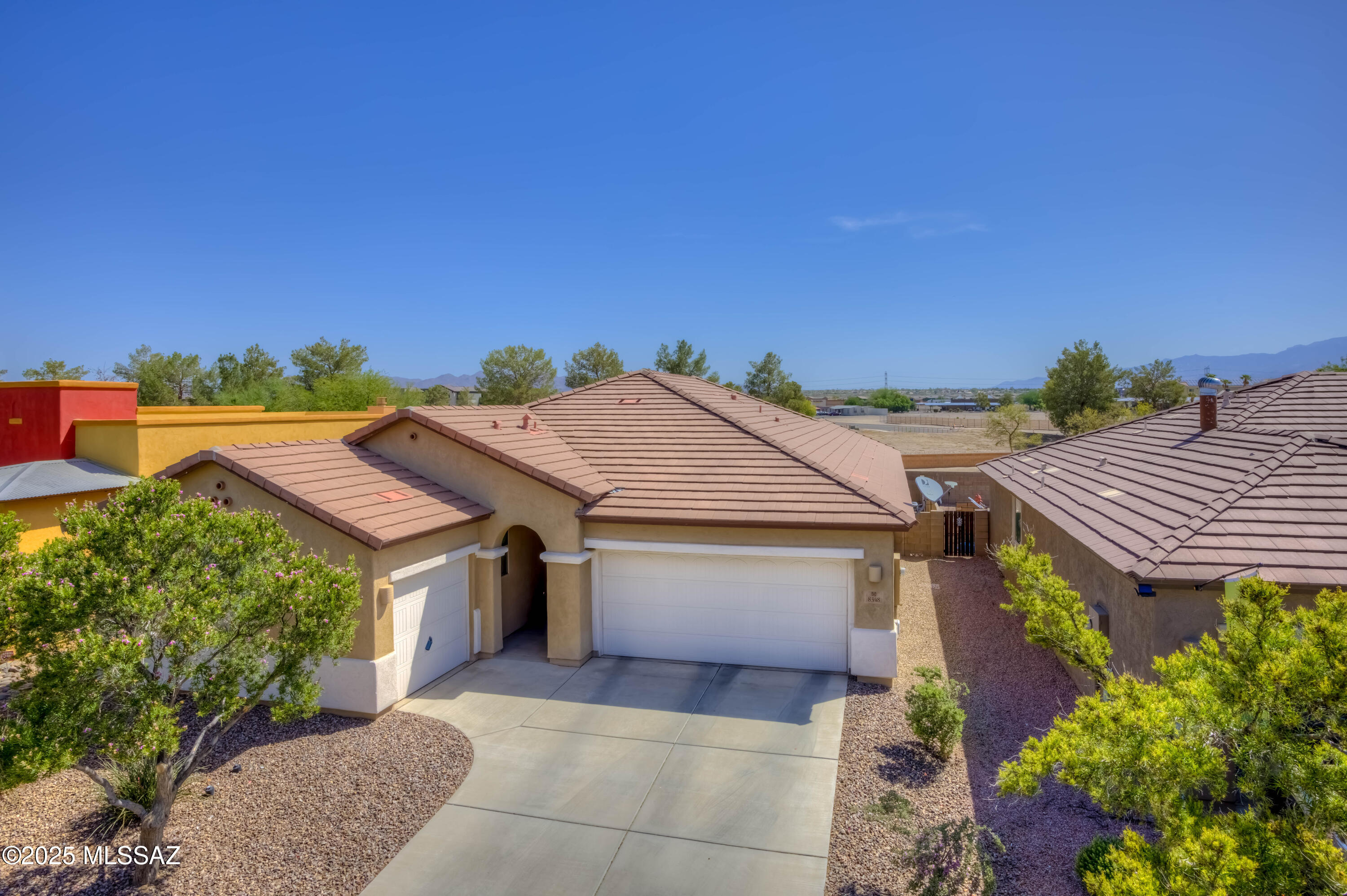 8348 N Mountain Stone Pine Way