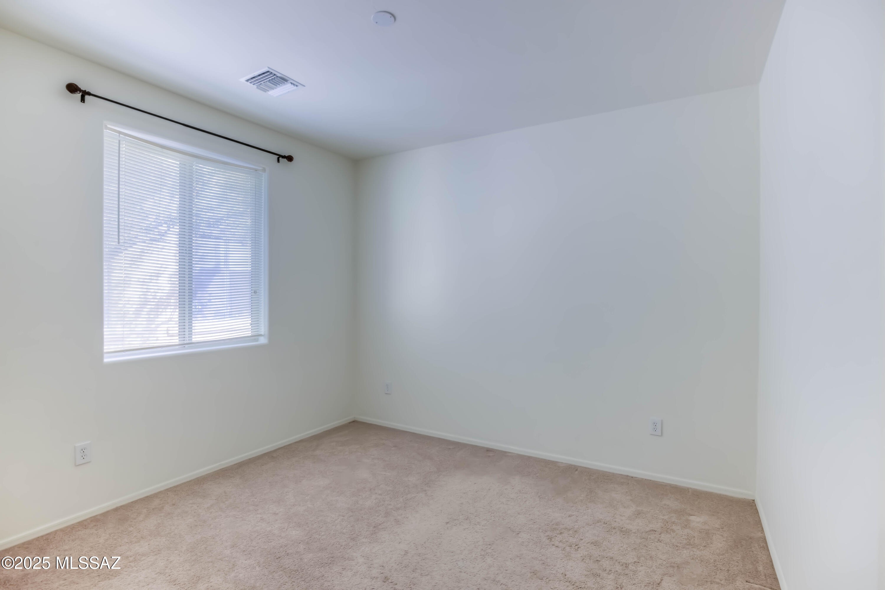 8348 N Mountain Stone Pine Way