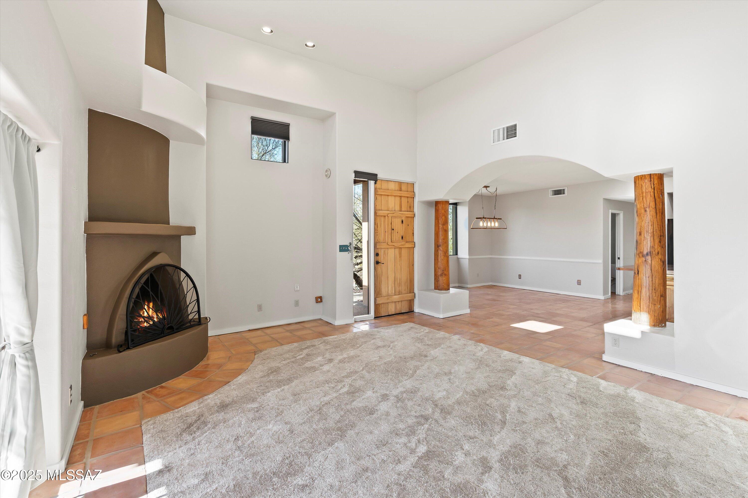 11140 N Poinsettia Drive