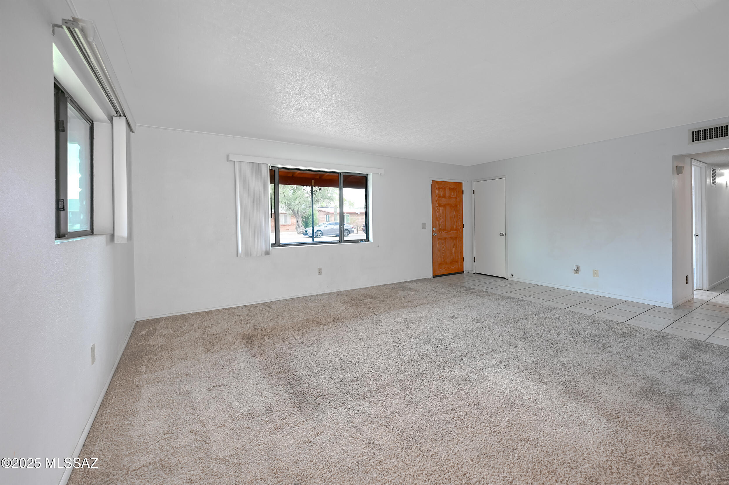 1526 W Windsor Street