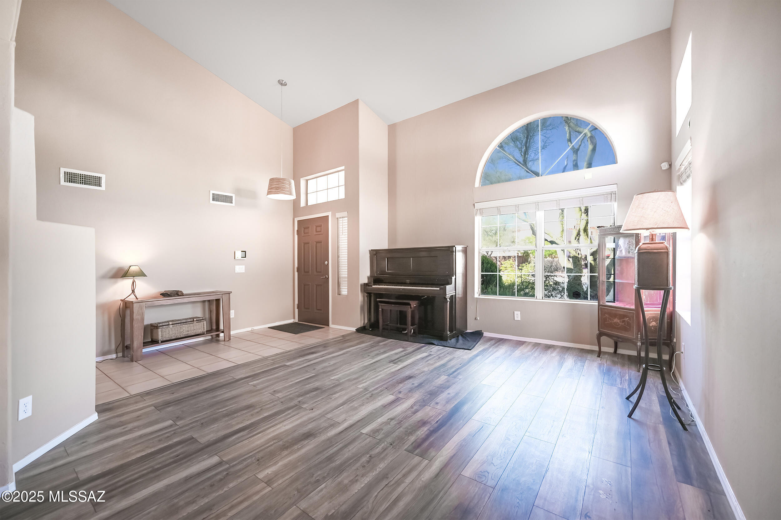 11632 N Labyrinth Drive