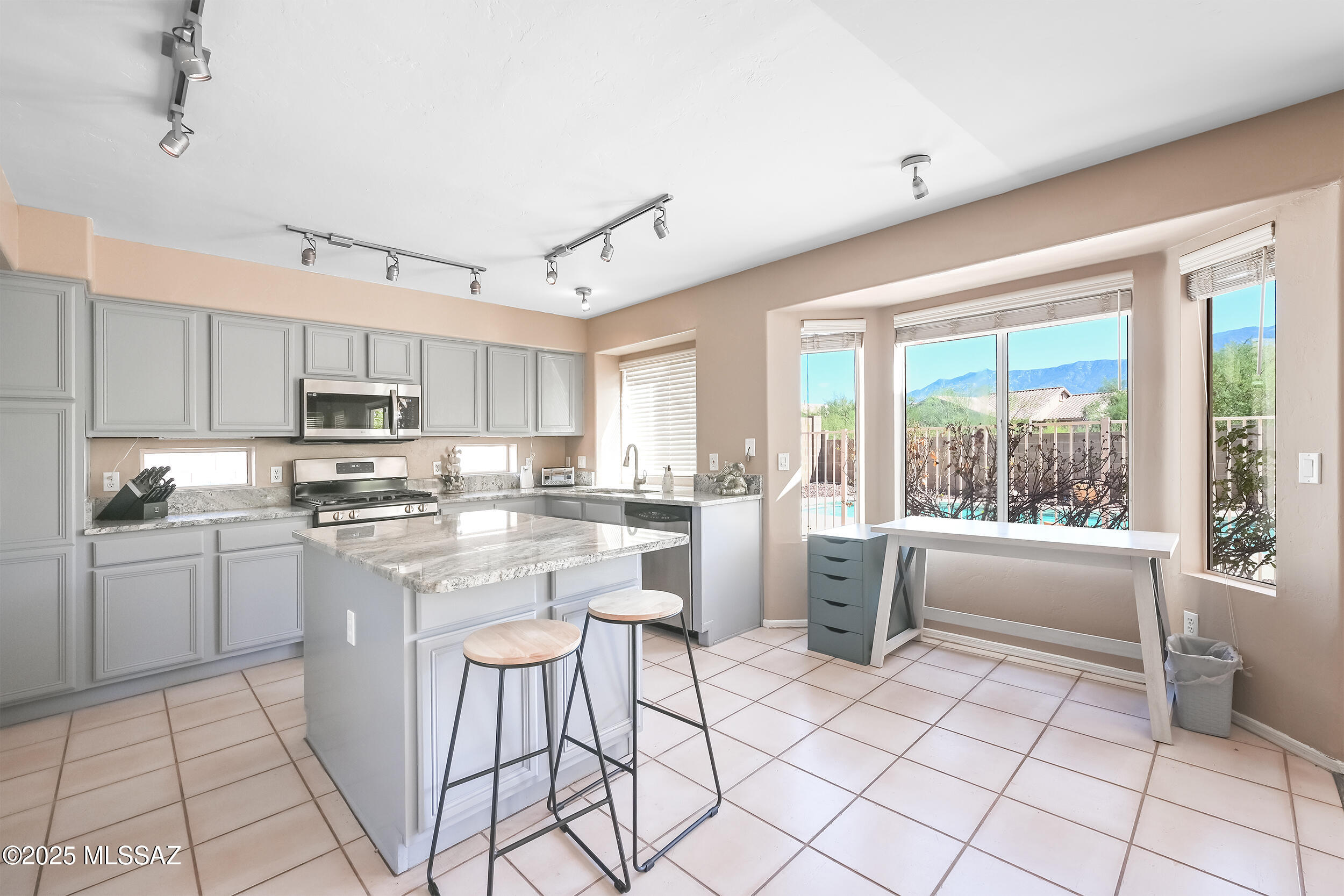 11632 N Labyrinth Drive