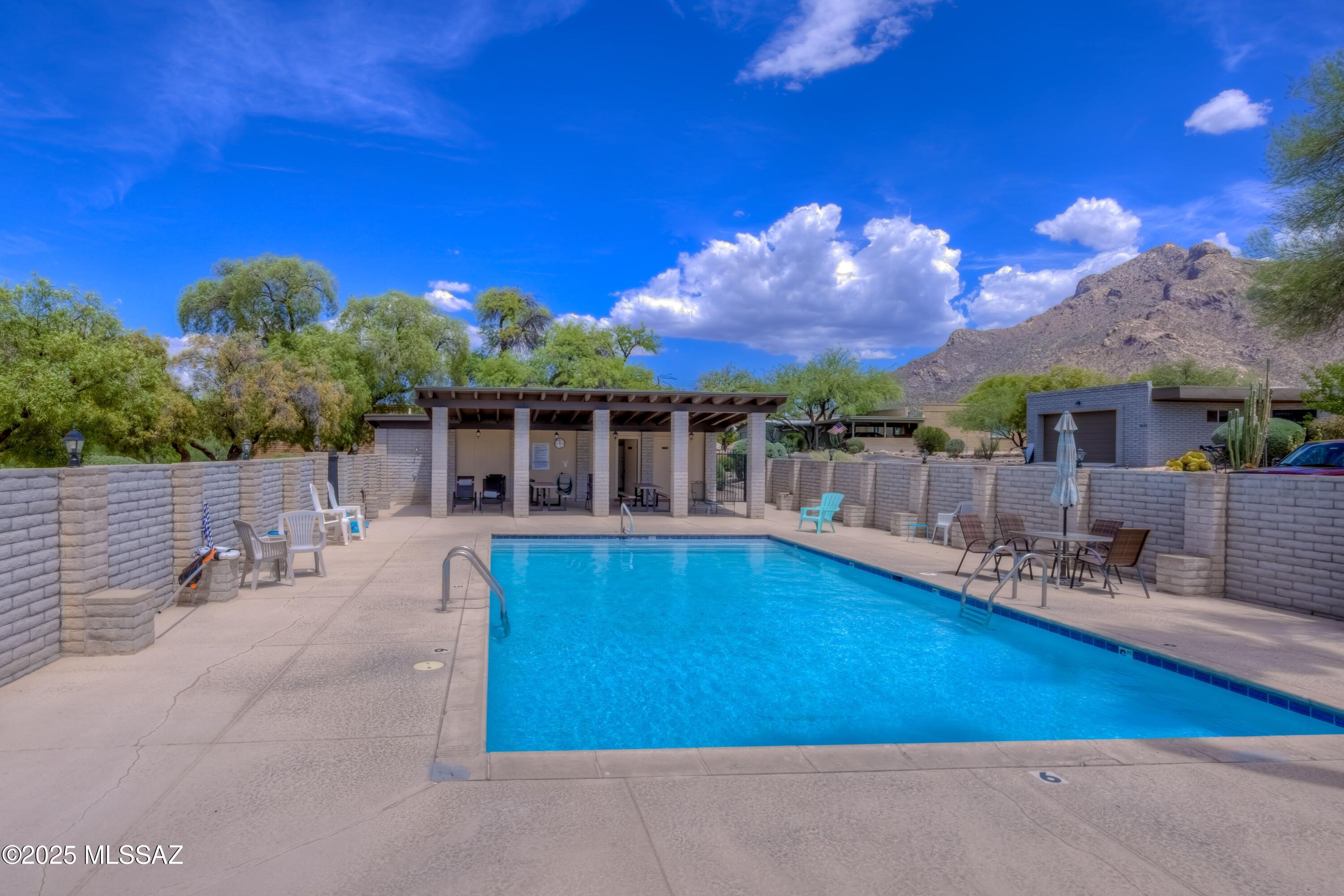 41 E Mediterranean Drive