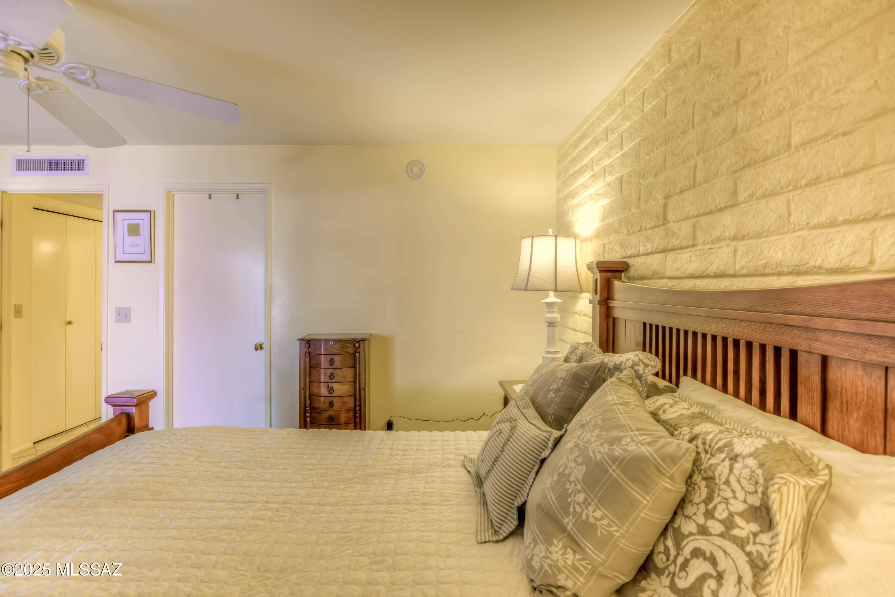 41 E Mediterranean Drive