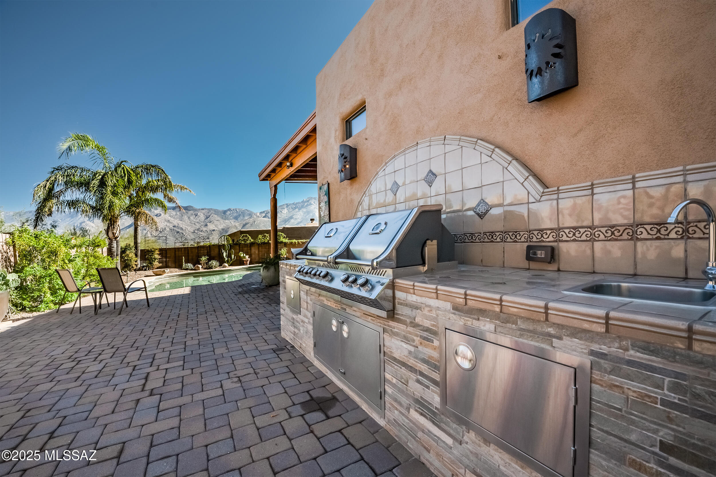 1815 E Starmist Place