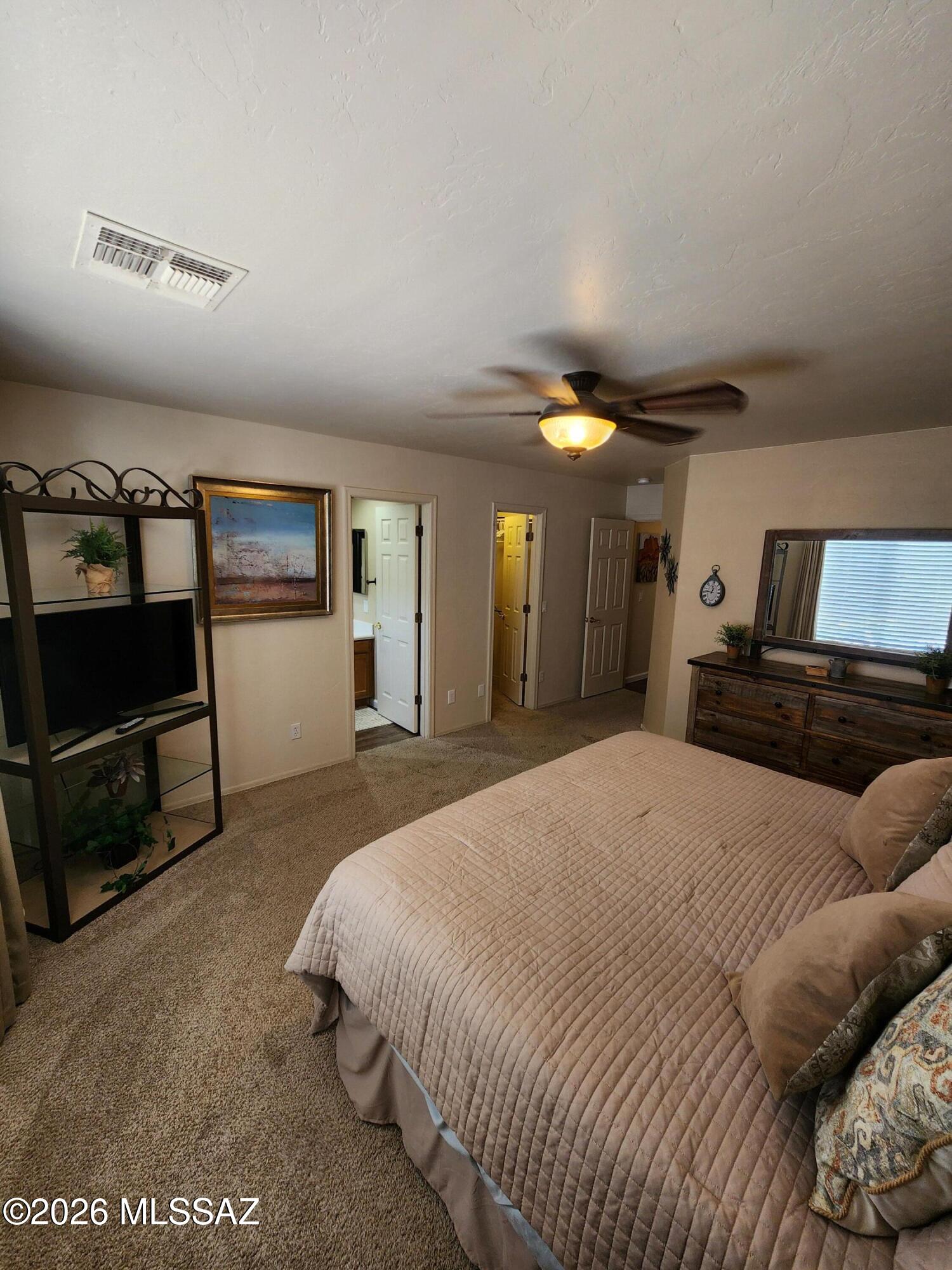 2411 E Skipping Rock Way