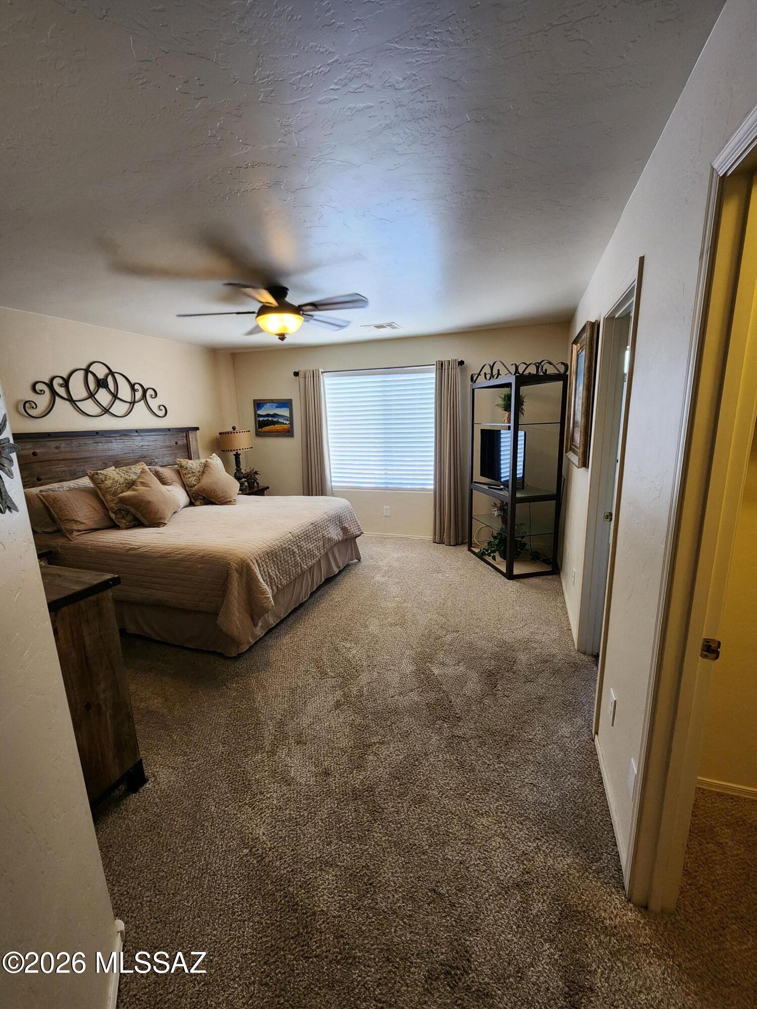 2411 E Skipping Rock Way