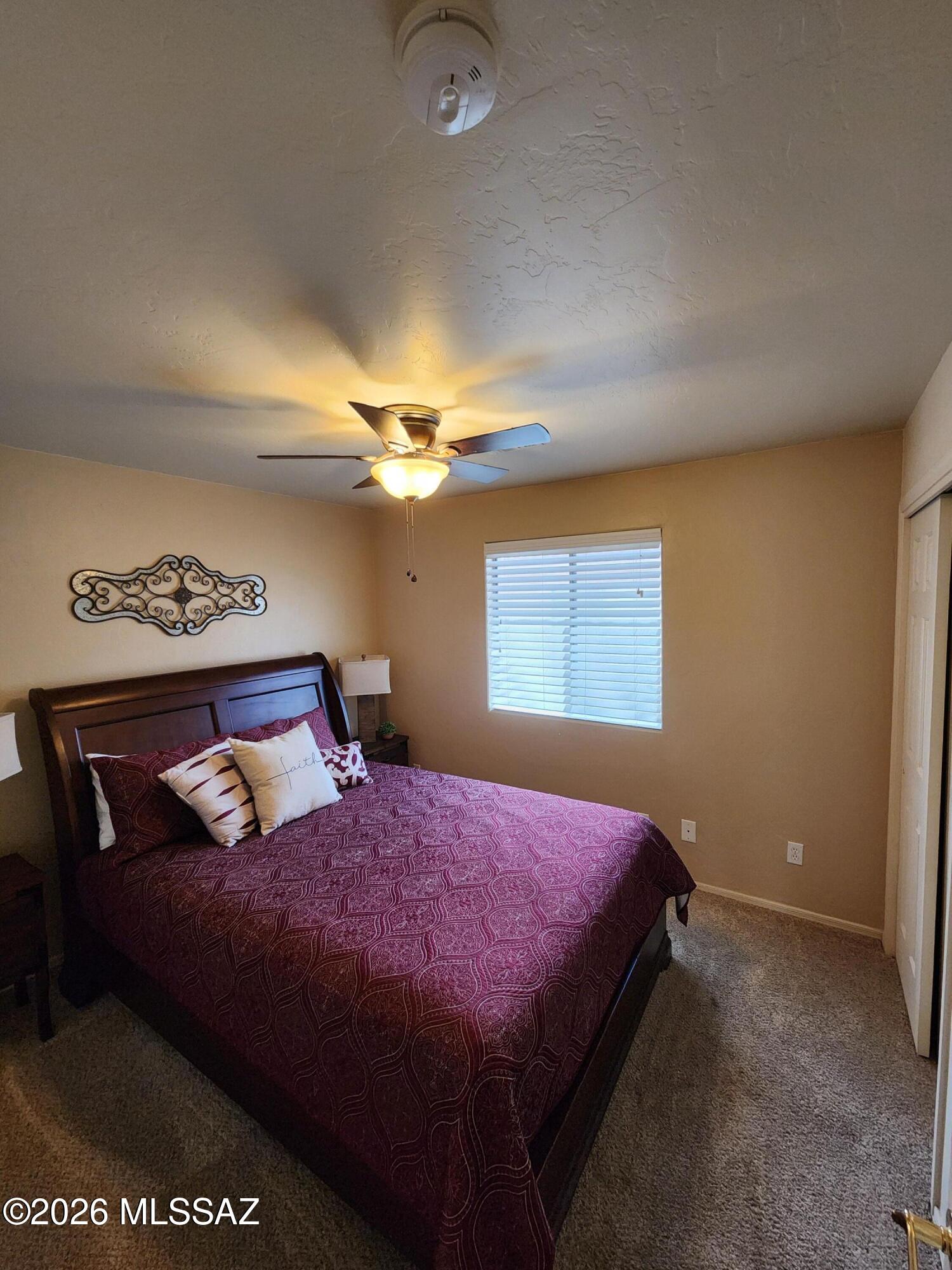 2411 E Skipping Rock Way