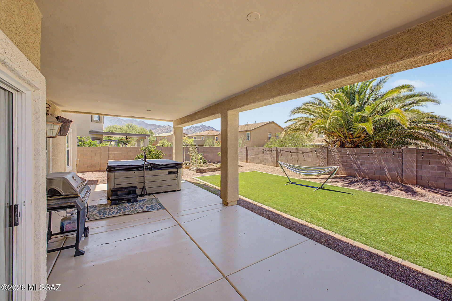 3602 E Canter Road
