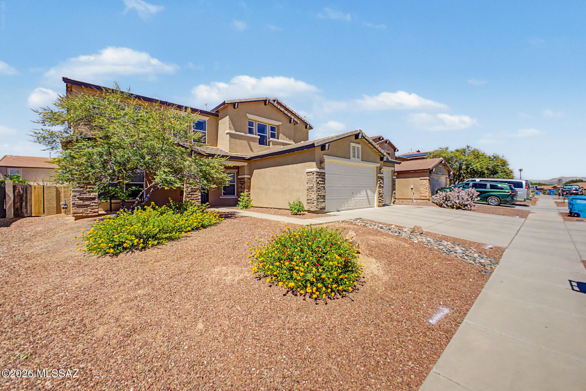 3602 E Canter Road