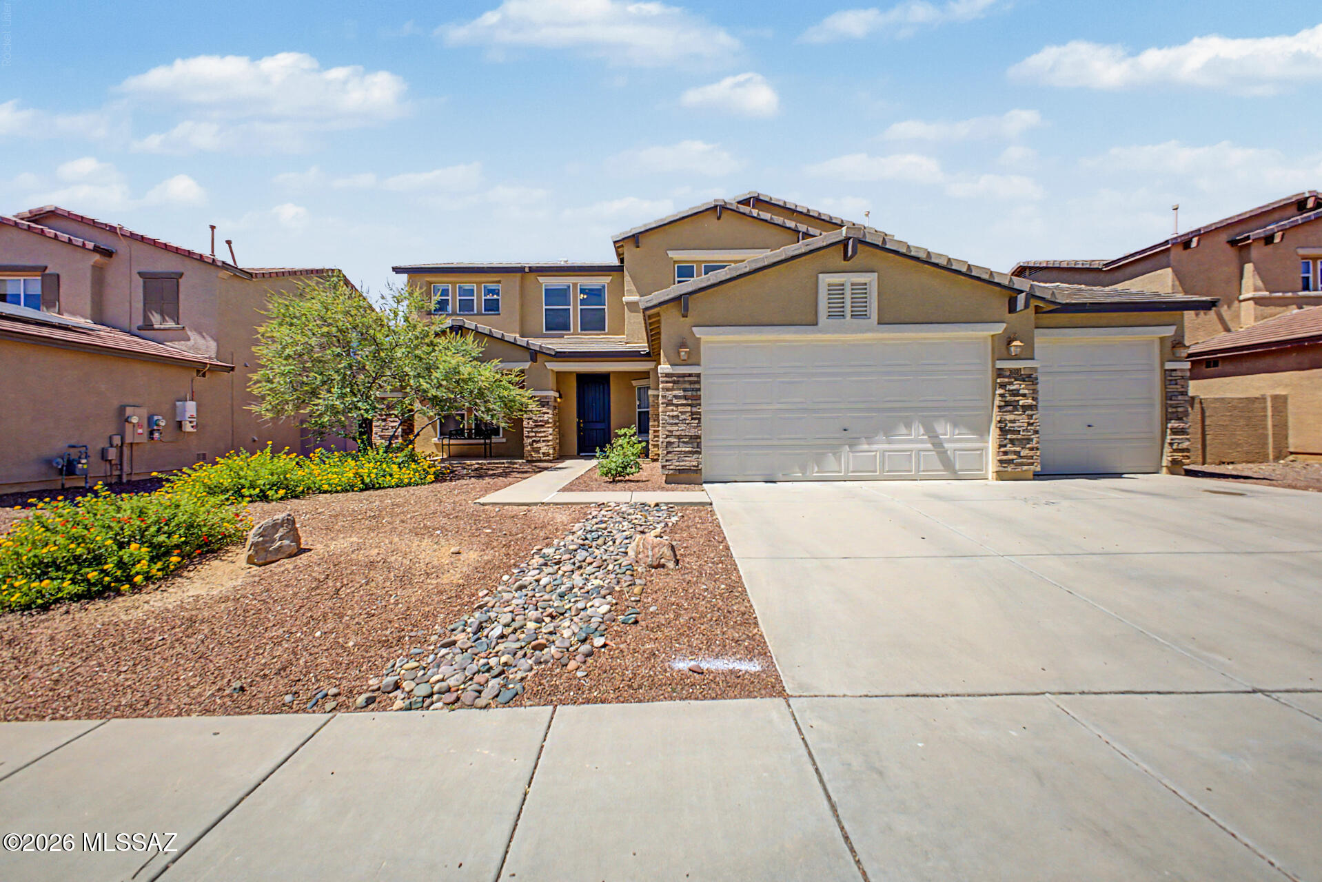 3602 E Canter Road