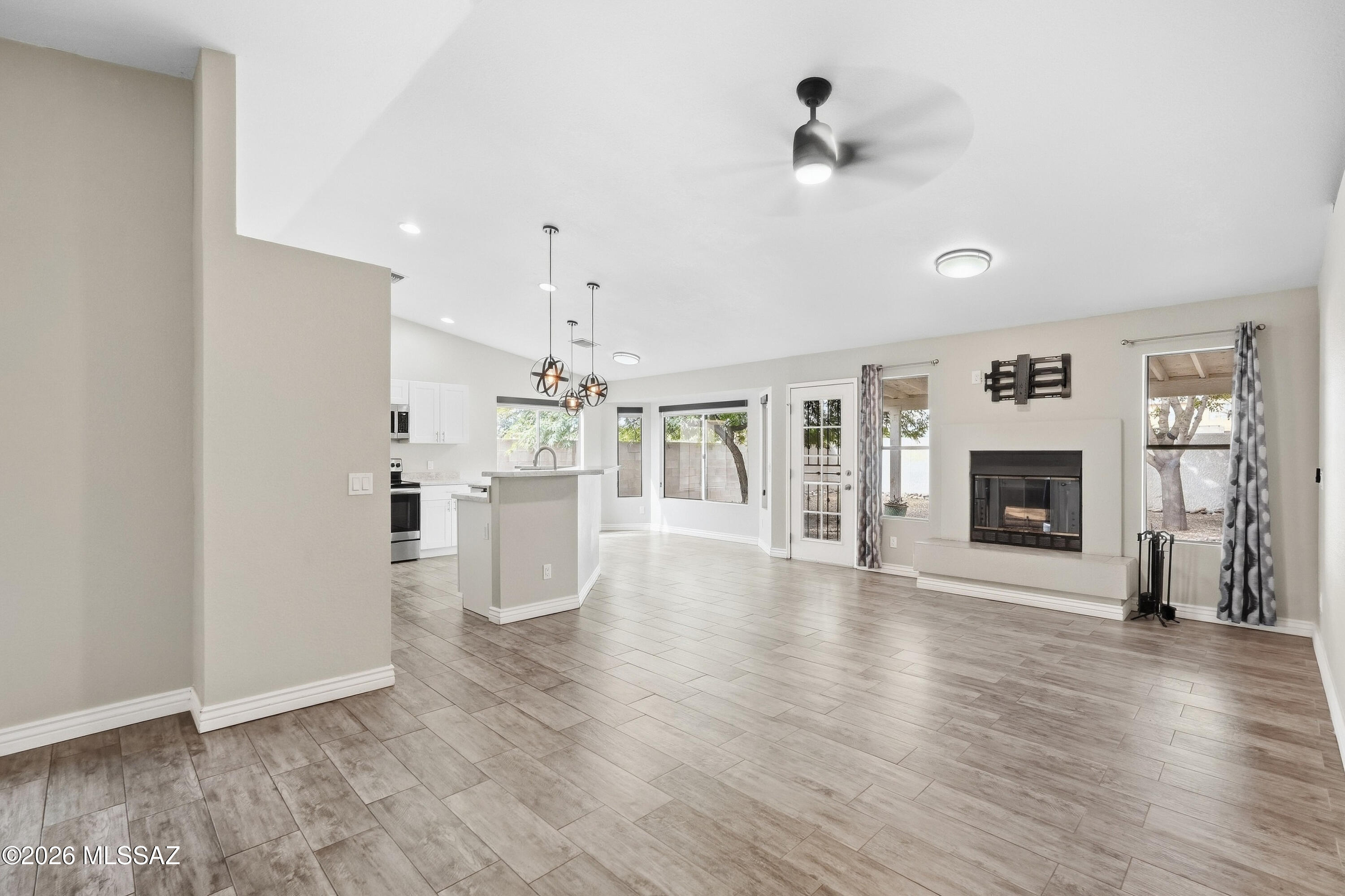 1574 W Highsmith Drive
