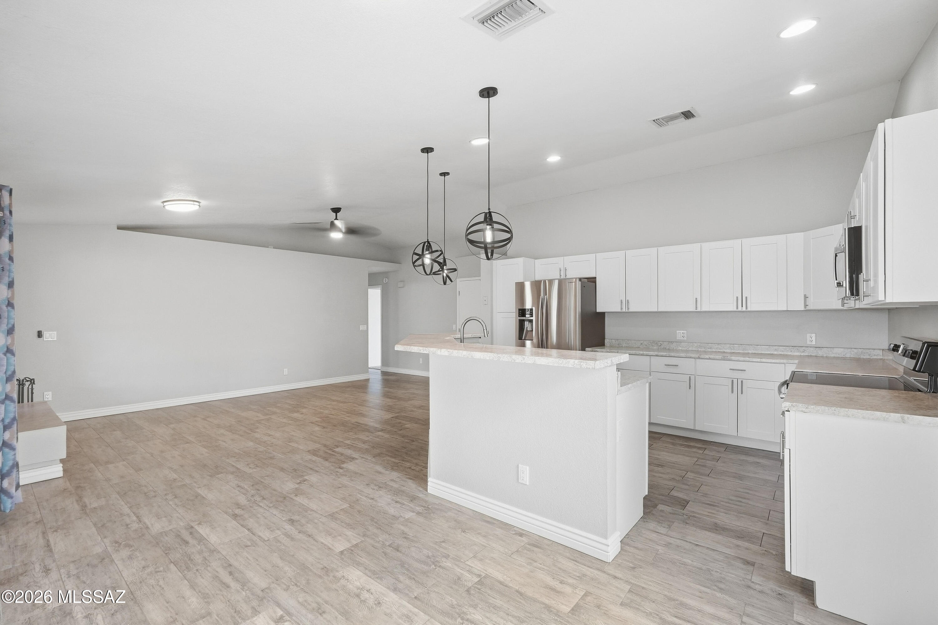 1574 W Highsmith Drive