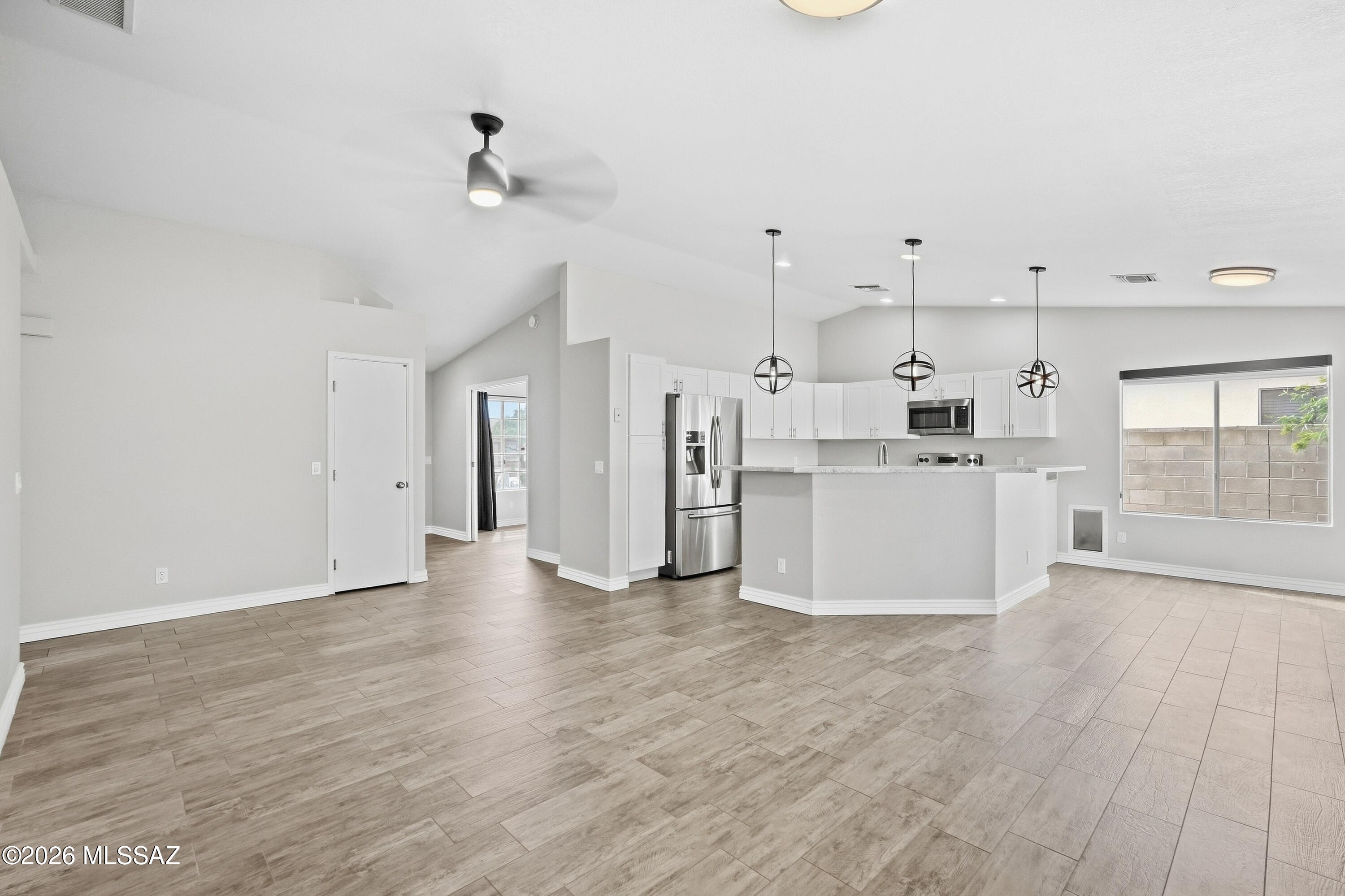 1574 W Highsmith Drive