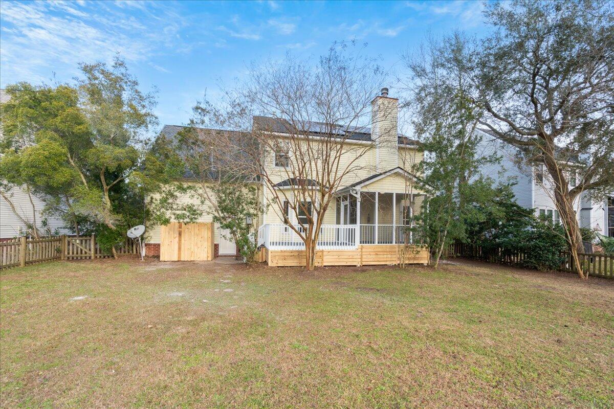 1876 N Smokerise Way