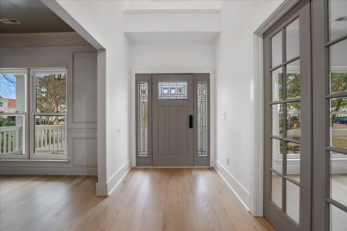 1876 N Smokerise Way