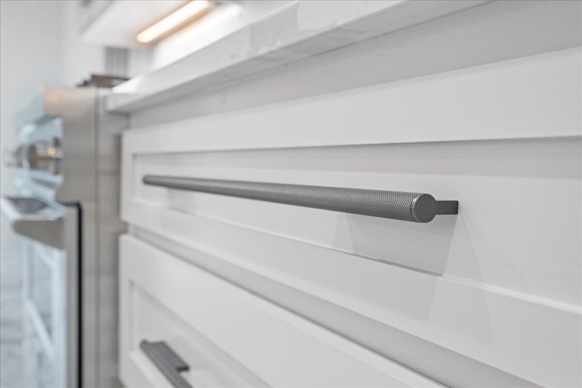 1876 N Smokerise Way