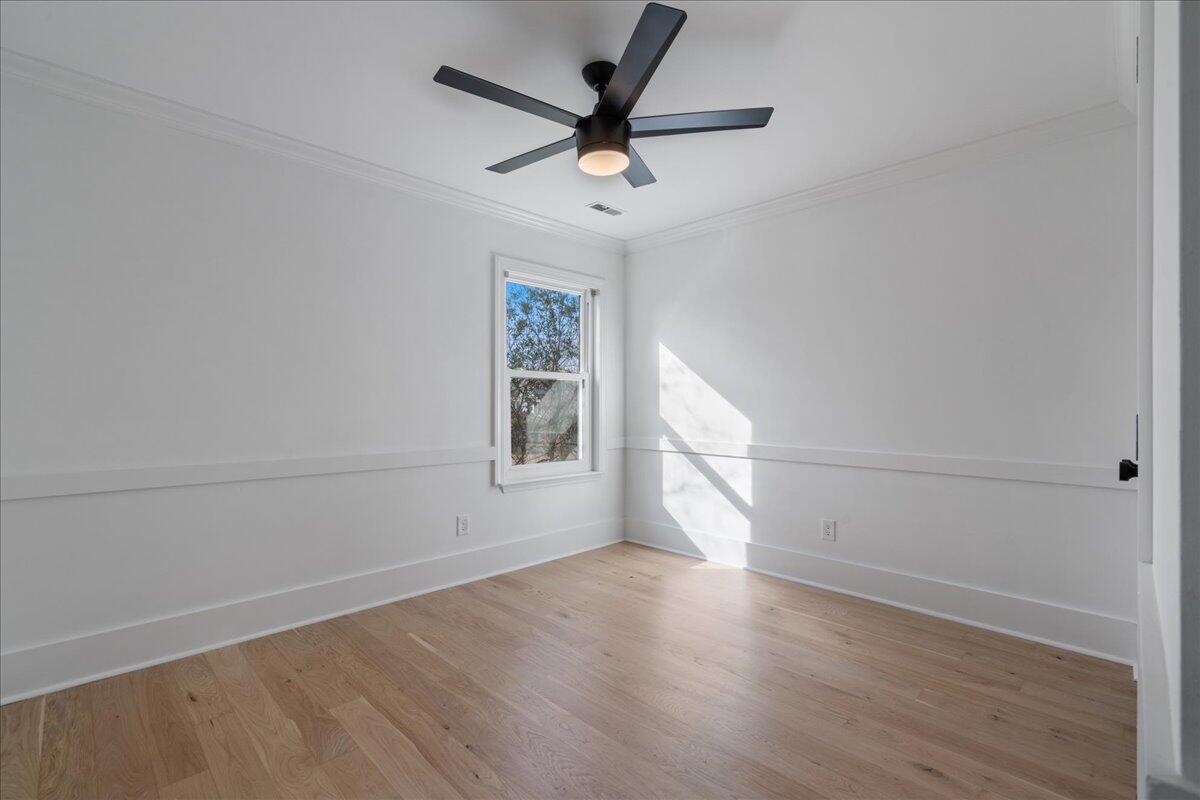 1876 N Smokerise Way