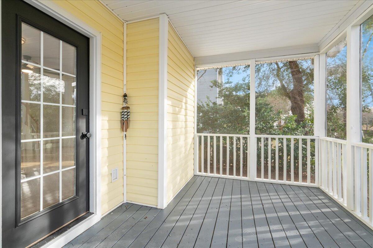 1876 N Smokerise Way