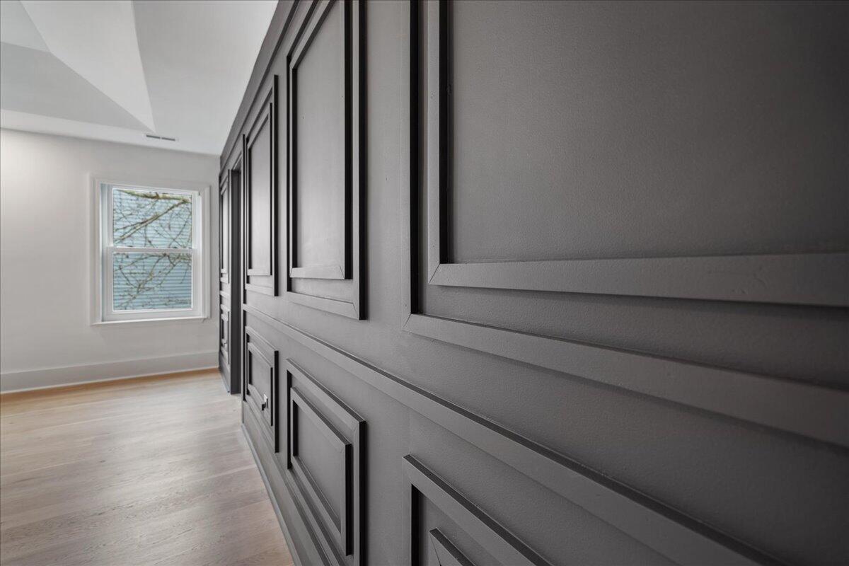 1876 N Smokerise Way