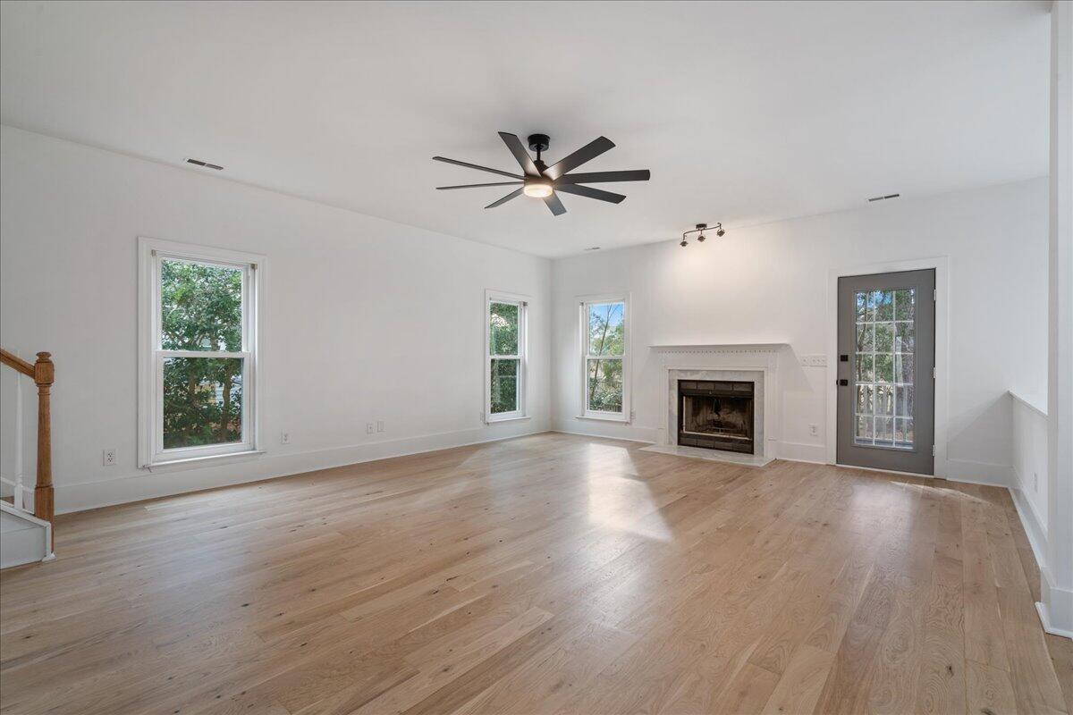 1876 N Smokerise Way