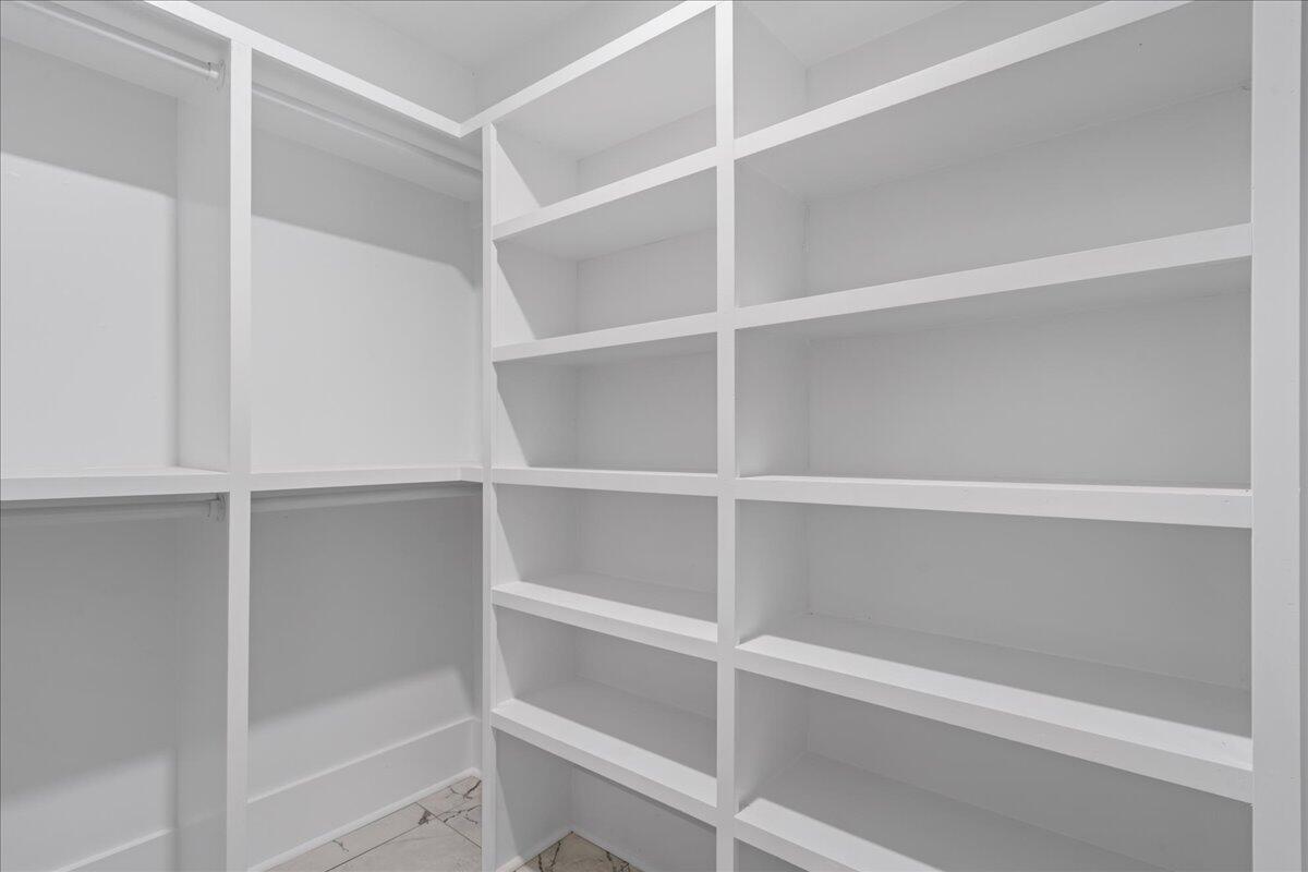 1876 N Smokerise Way