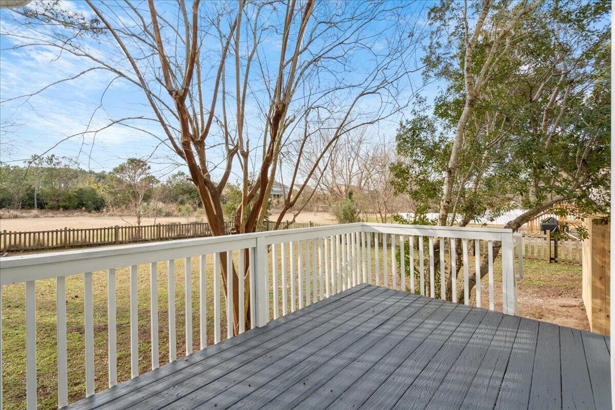 1876 N Smokerise Way