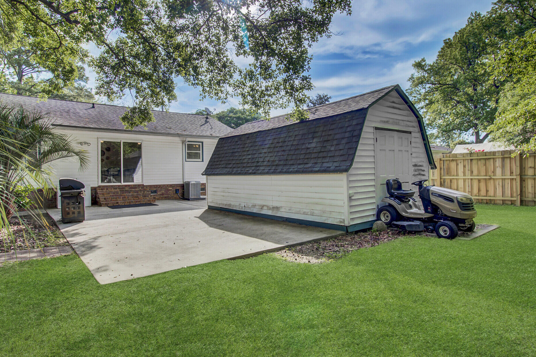 1274 Fort Drive